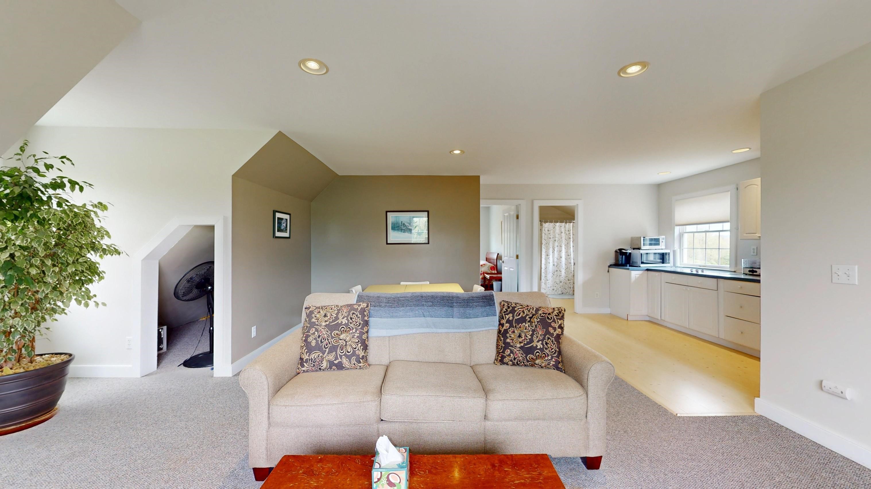1276 Swinton Road Property Photo 38
