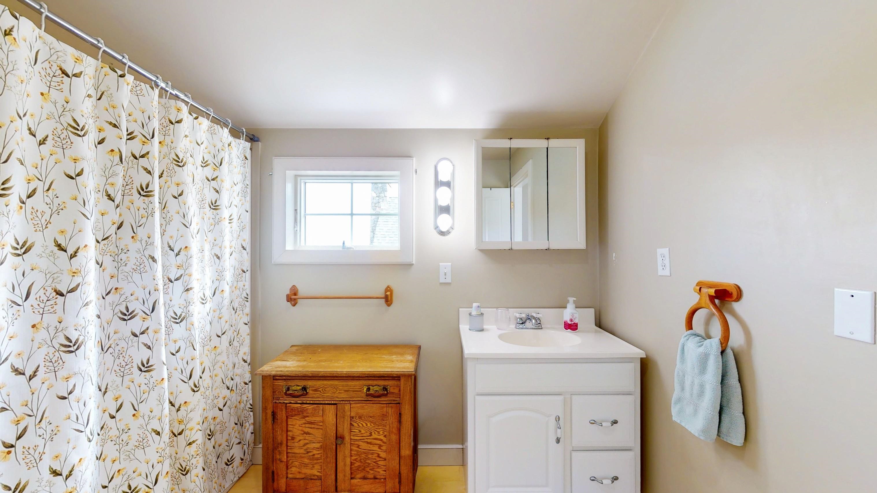1276 Swinton Road Property Photo 41