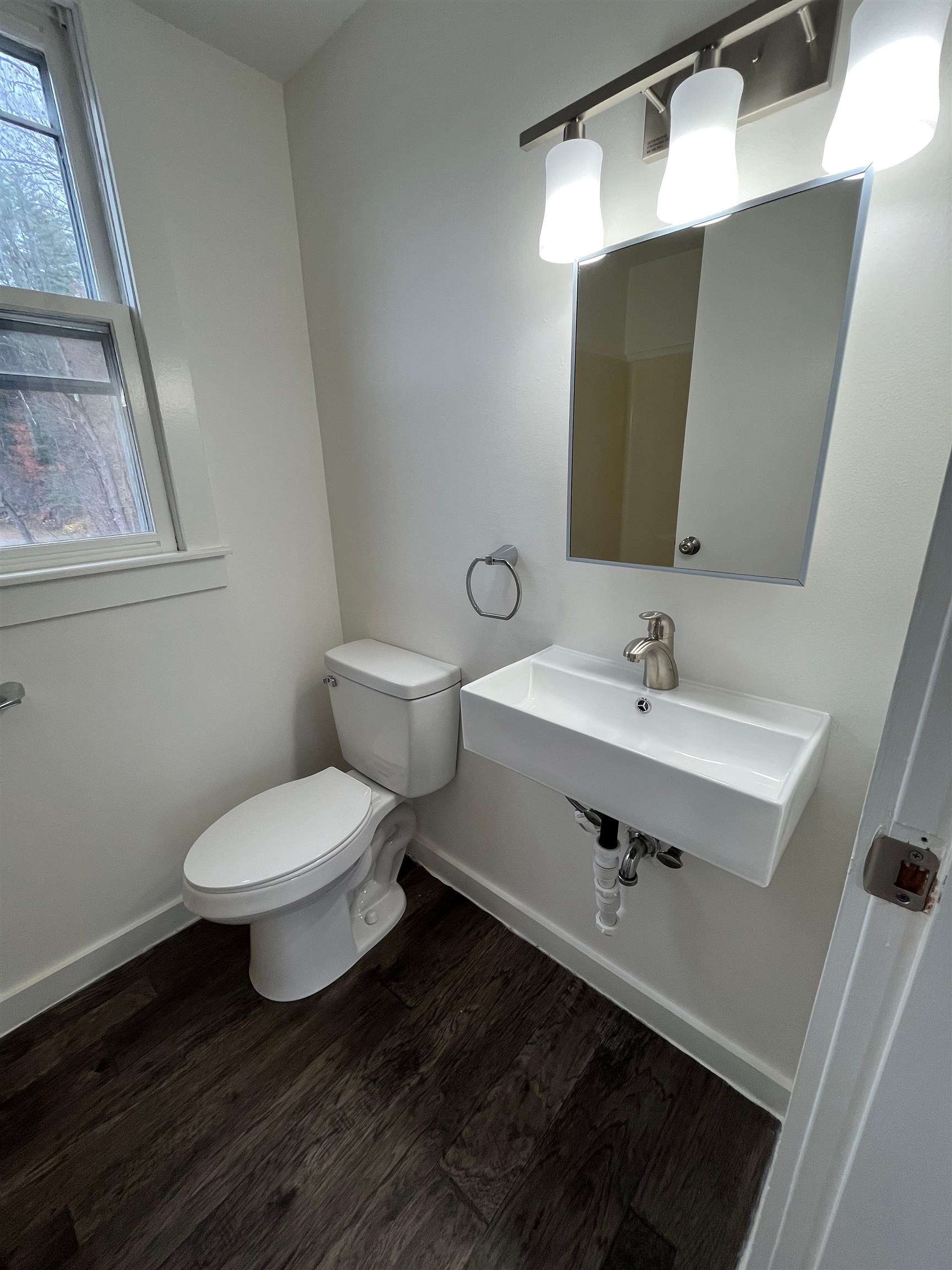 321 South Main Street Property Photo 10