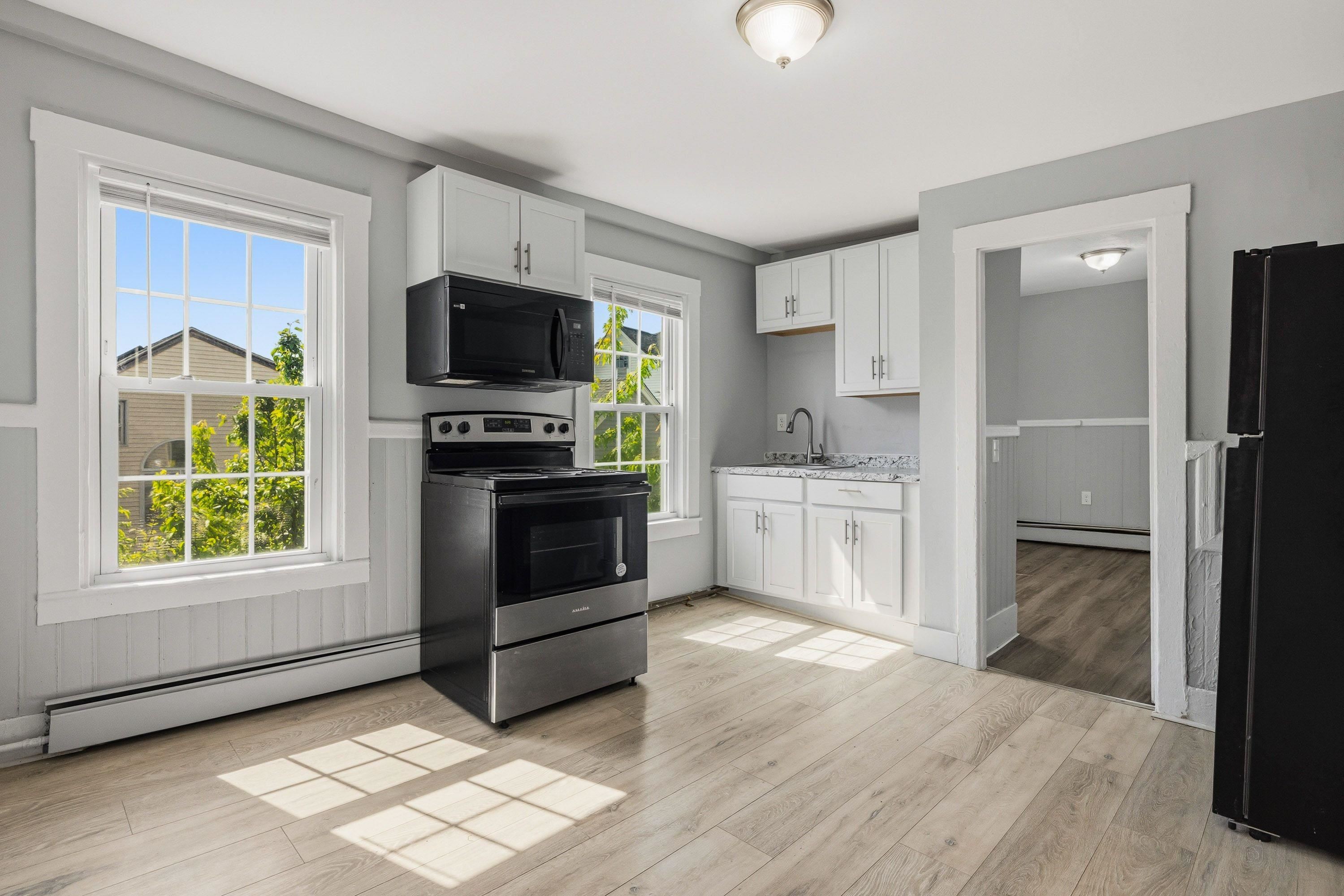 9 Central Street Property Photo 6