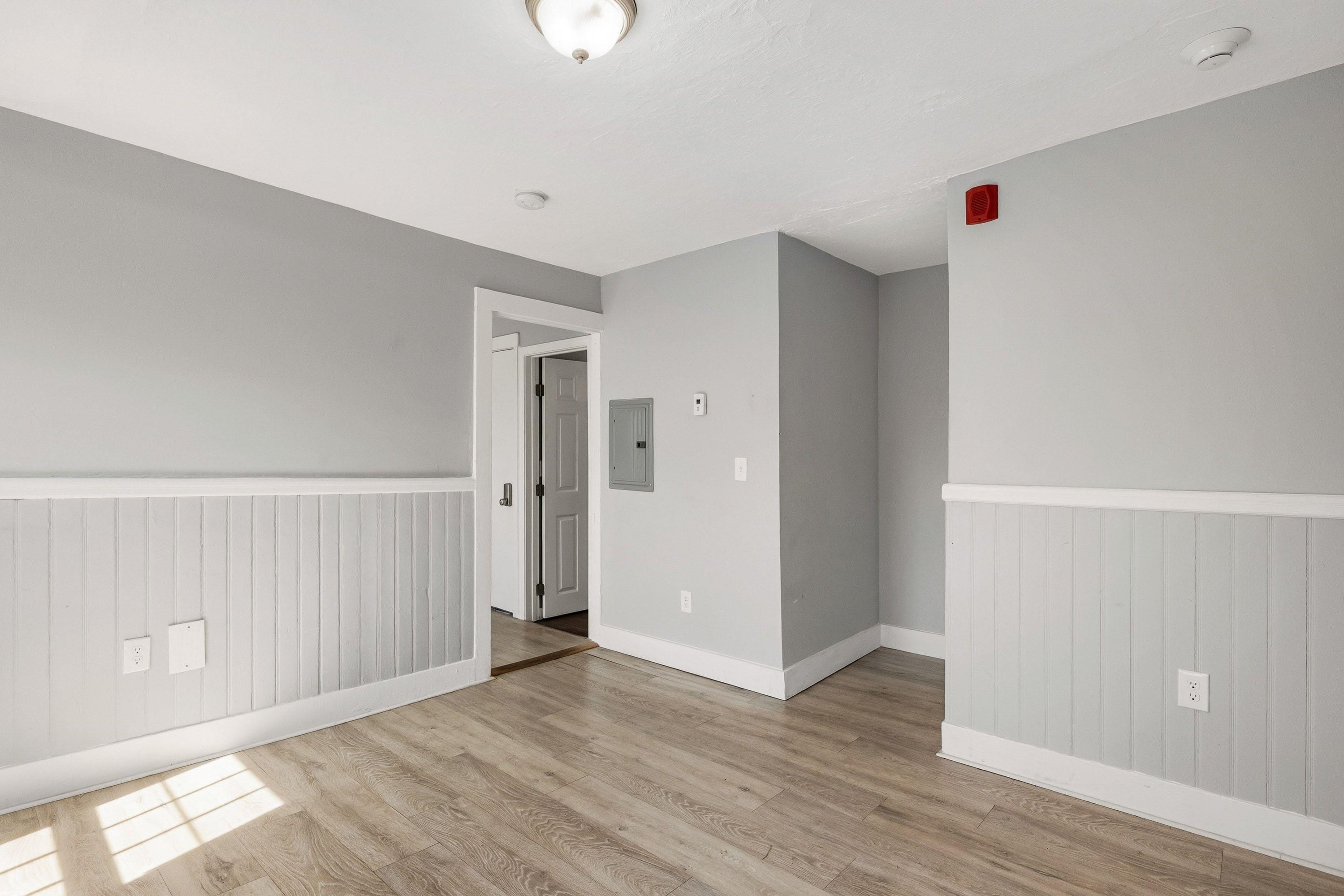 9 Central Street Property Photo 18