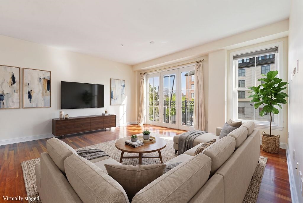 77 Hanover Street Property Photo 4