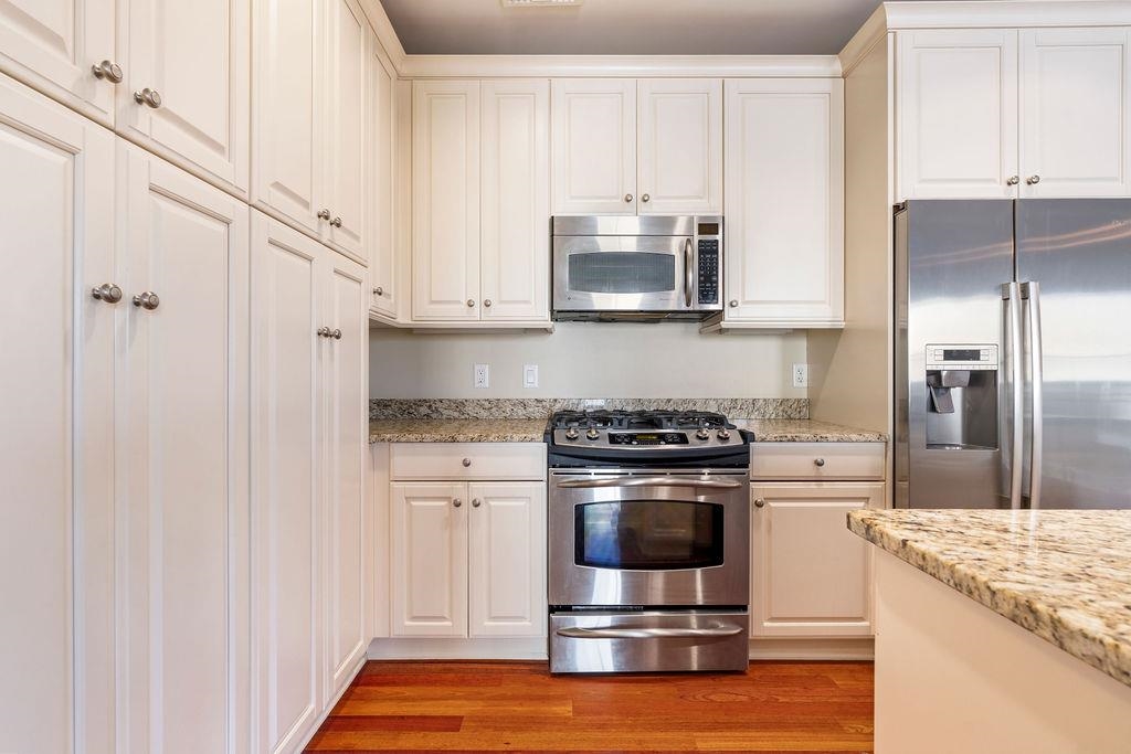 77 Hanover Street Property Photo 6