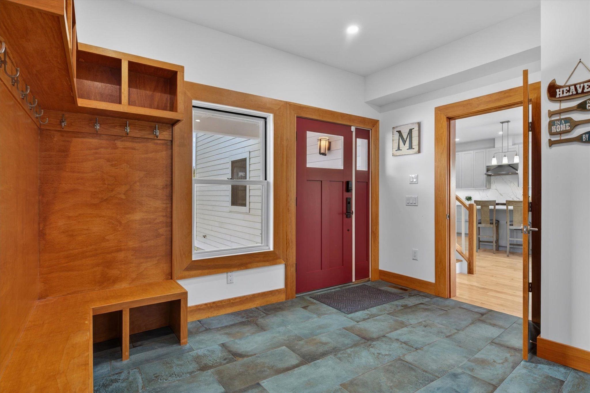 4362 Lake Street Property Photo 16