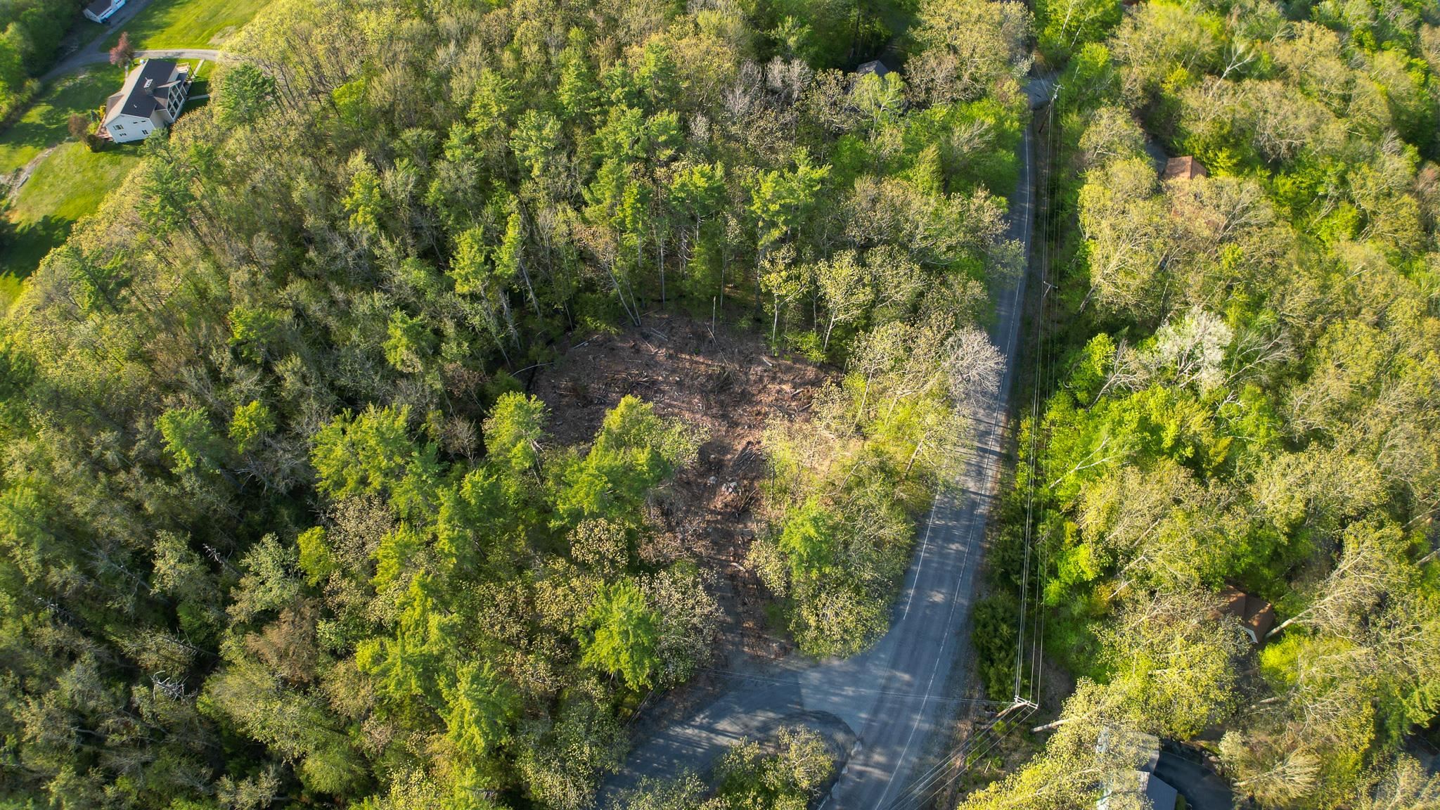 7 Double Diamond Drive Property Photo 4