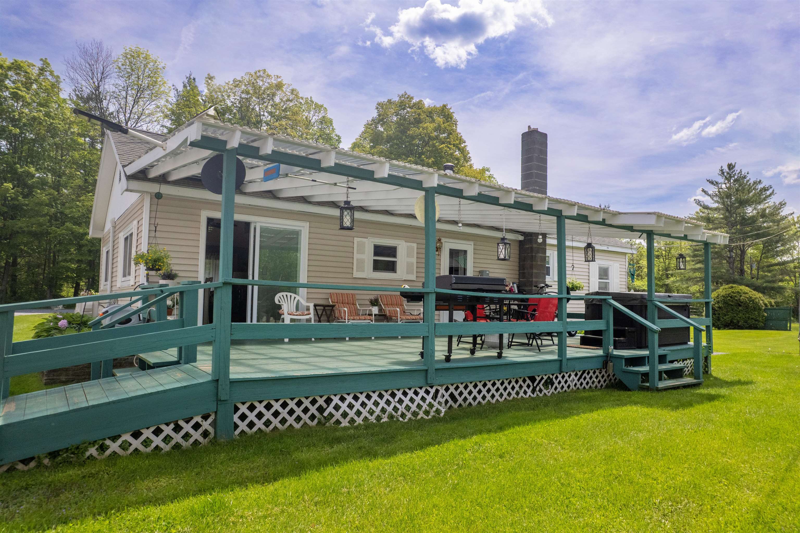 233 Squires Road Property Photo 4