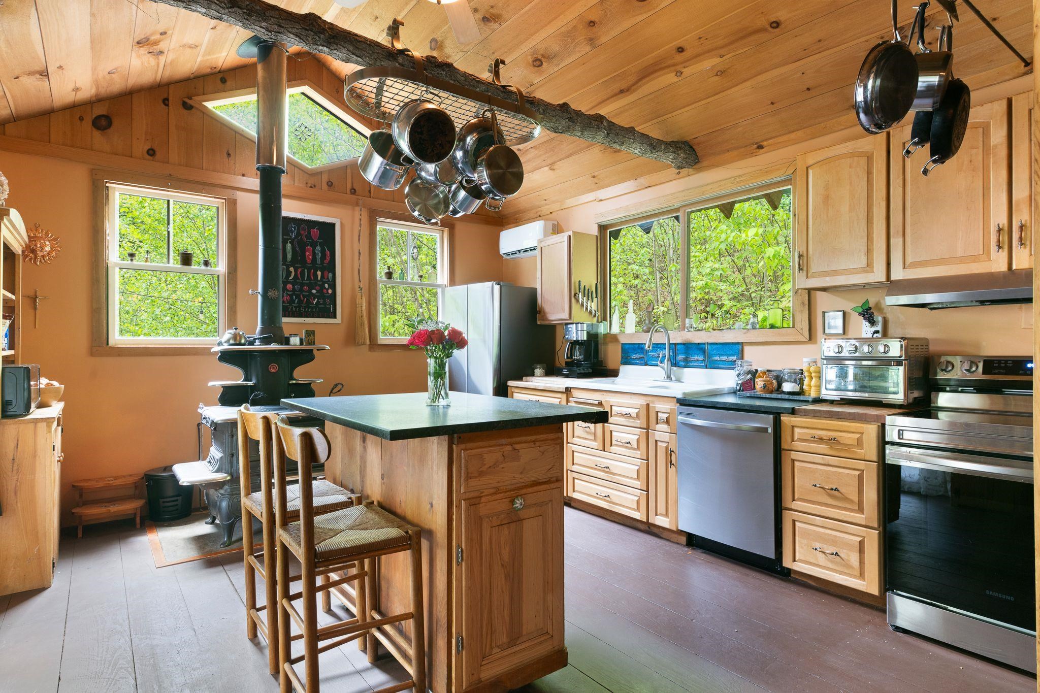 442 Brookline Road Property Photo 5