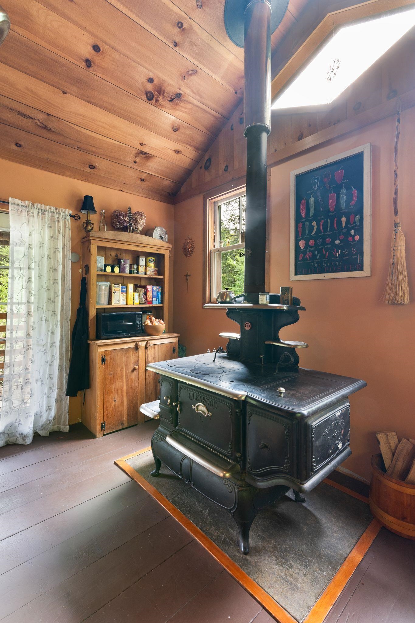 442 Brookline Road Property Photo 8