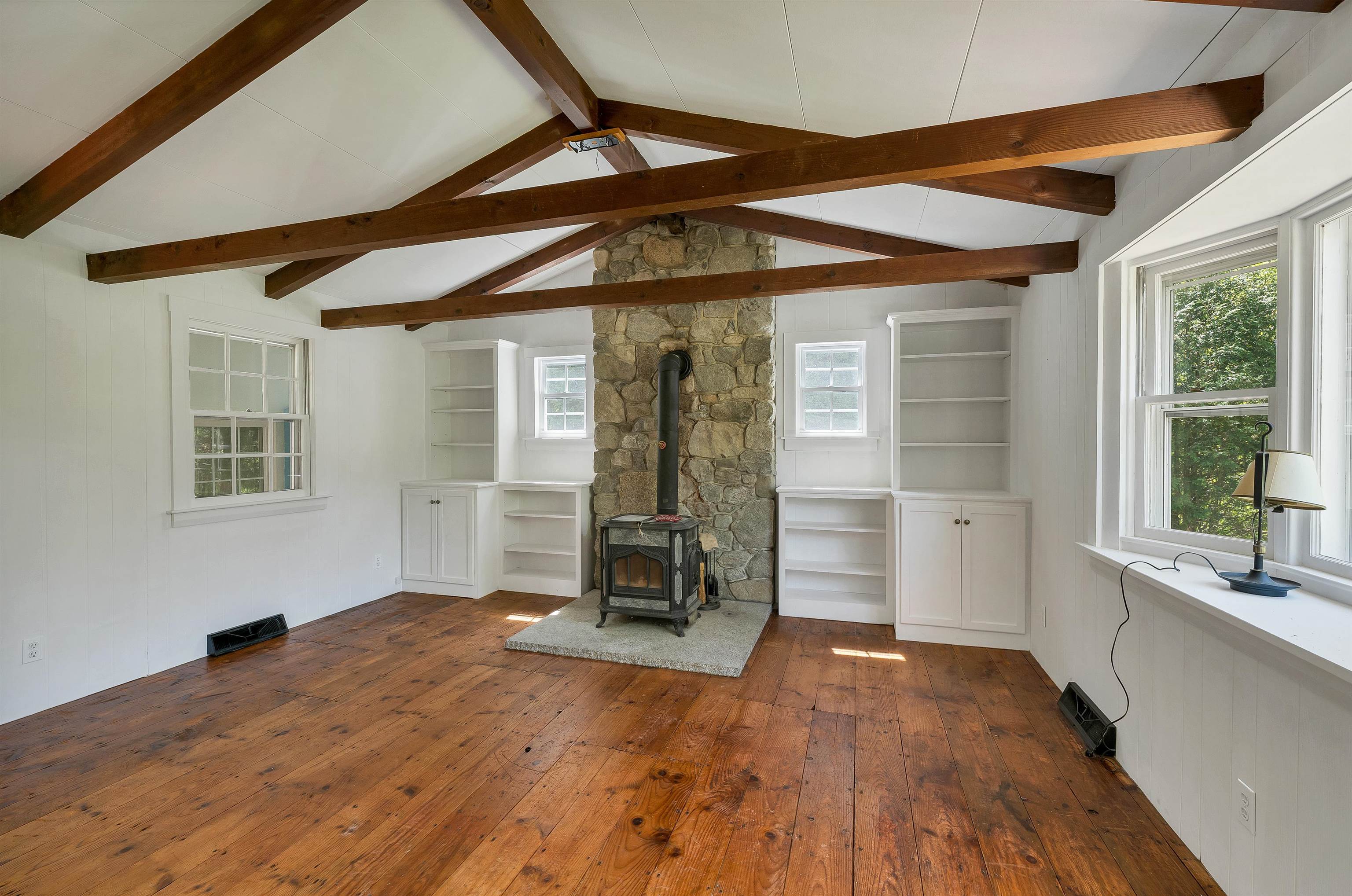 521 Governor Wentworth Highway Property Photo 9