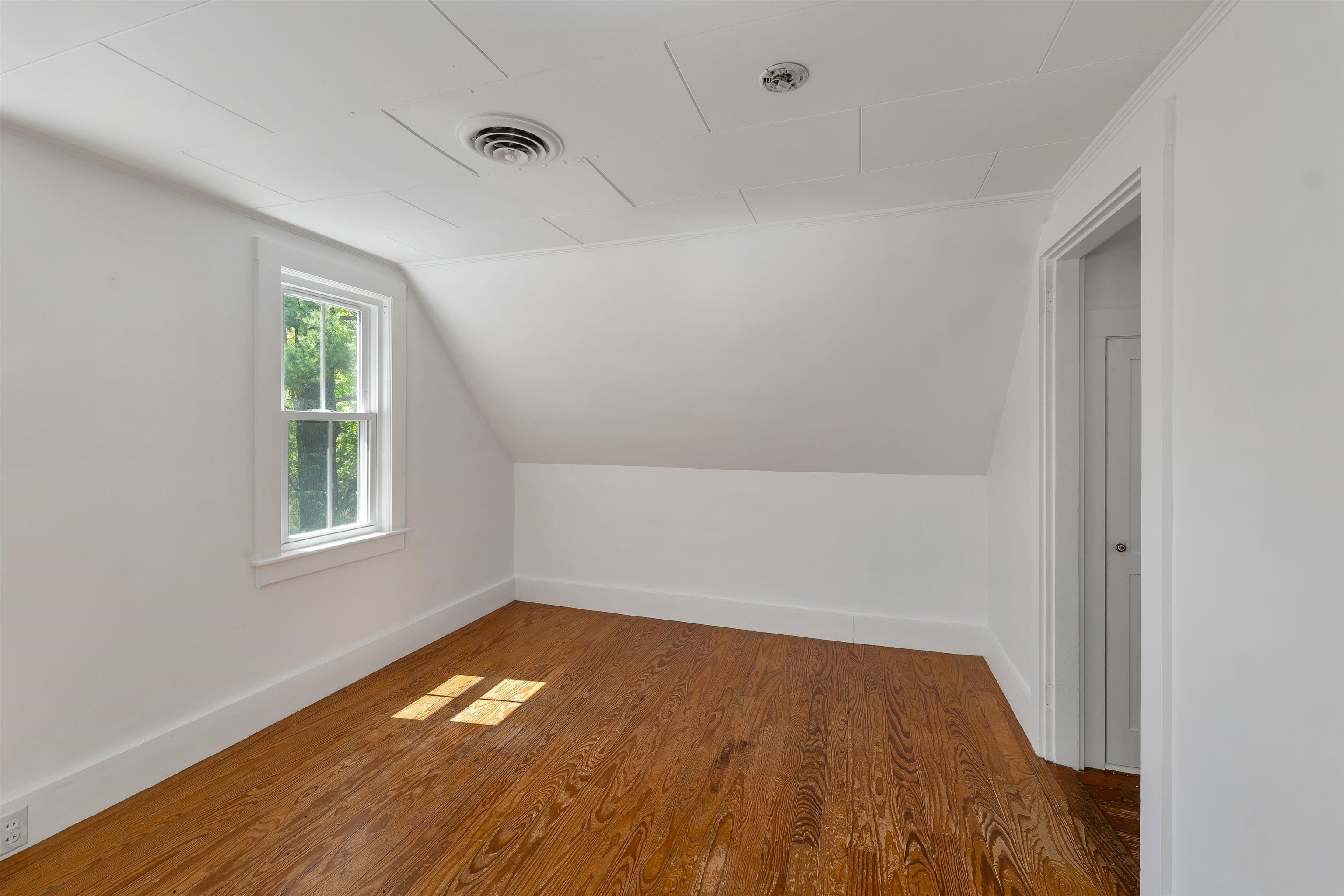 521 Governor Wentworth Highway Property Photo 23