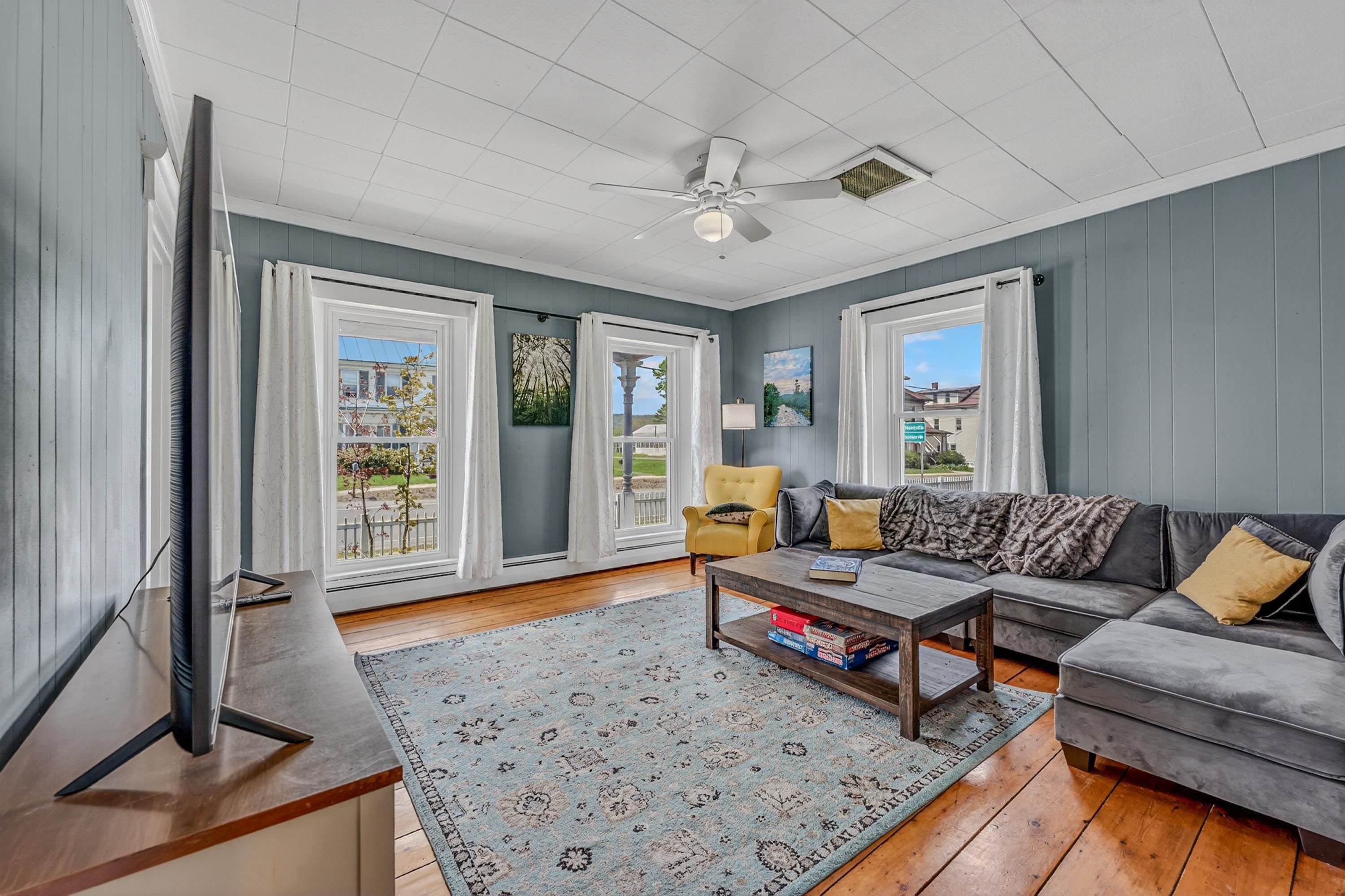 2710 Dartmouth College Highway Property Photo 4