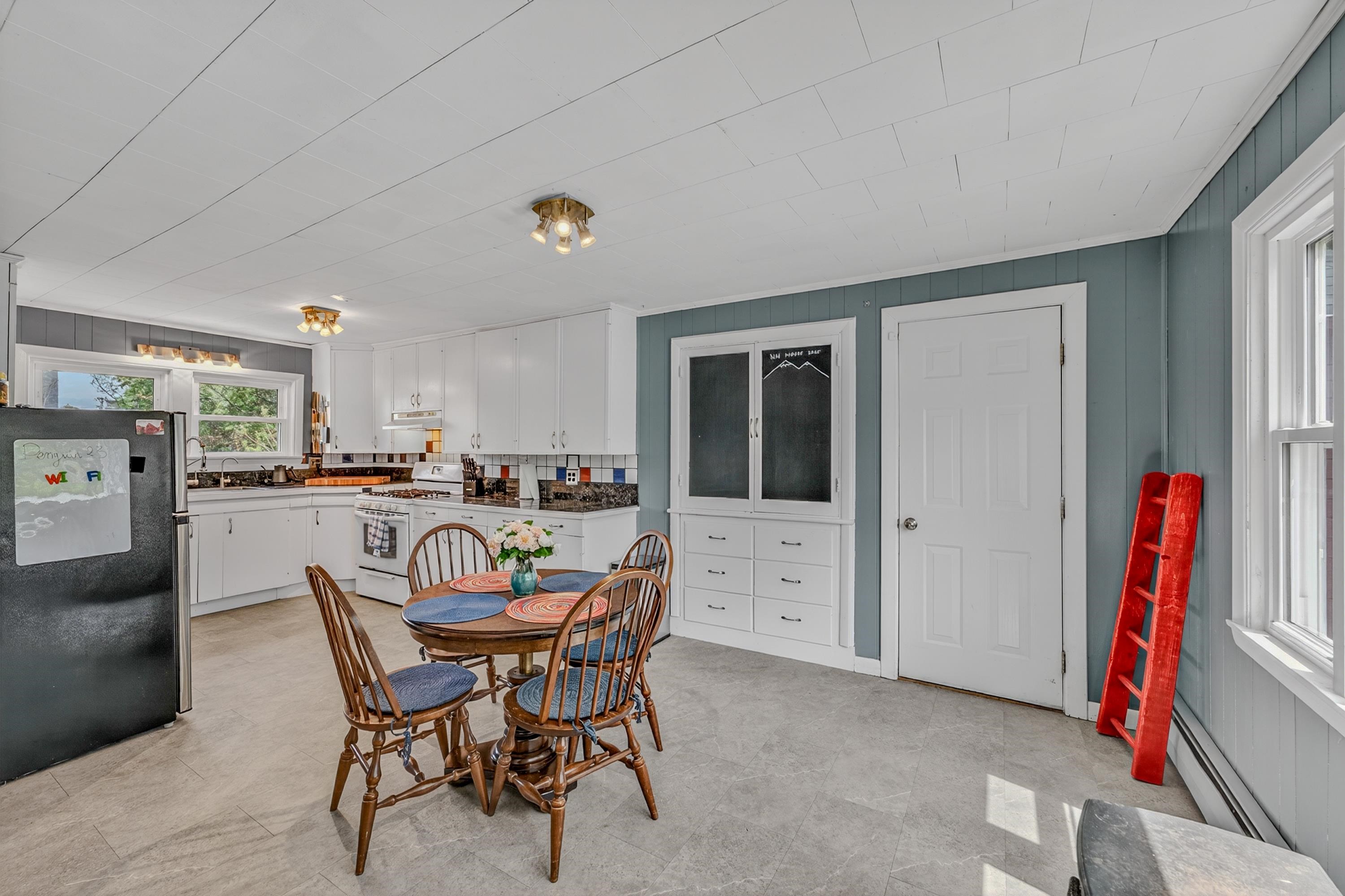 2710 Dartmouth College Highway Property Photo 11