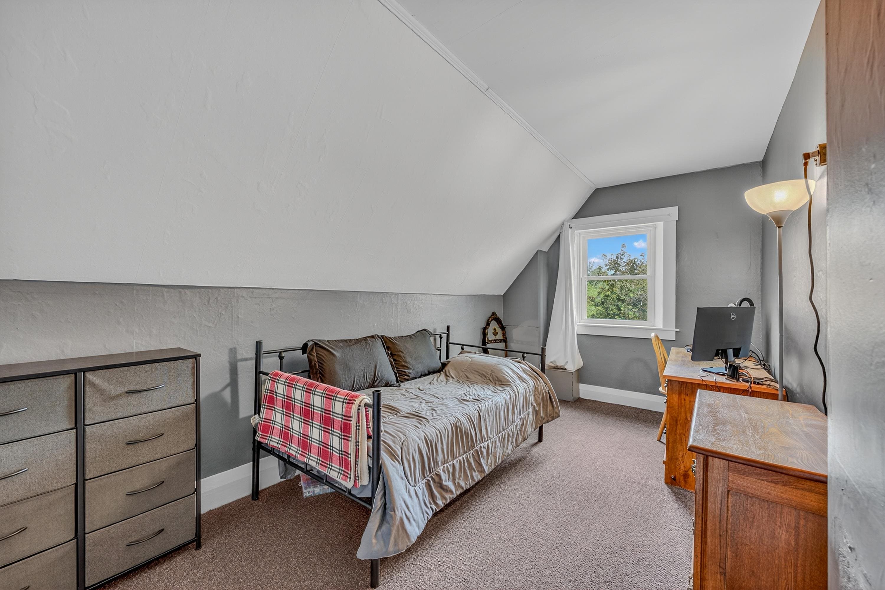 2710 Dartmouth College Highway Property Photo 22