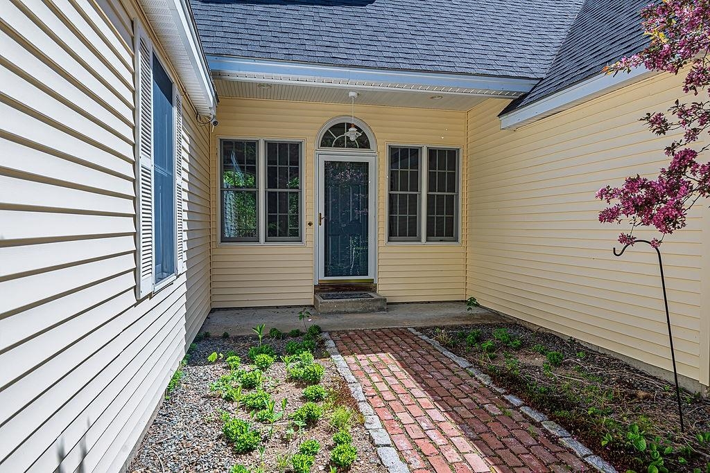 63 Olympia Street Property Photo 9