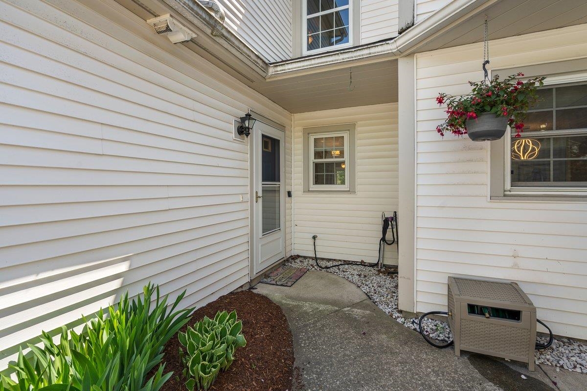91 Saybrook Road Property Photo 5