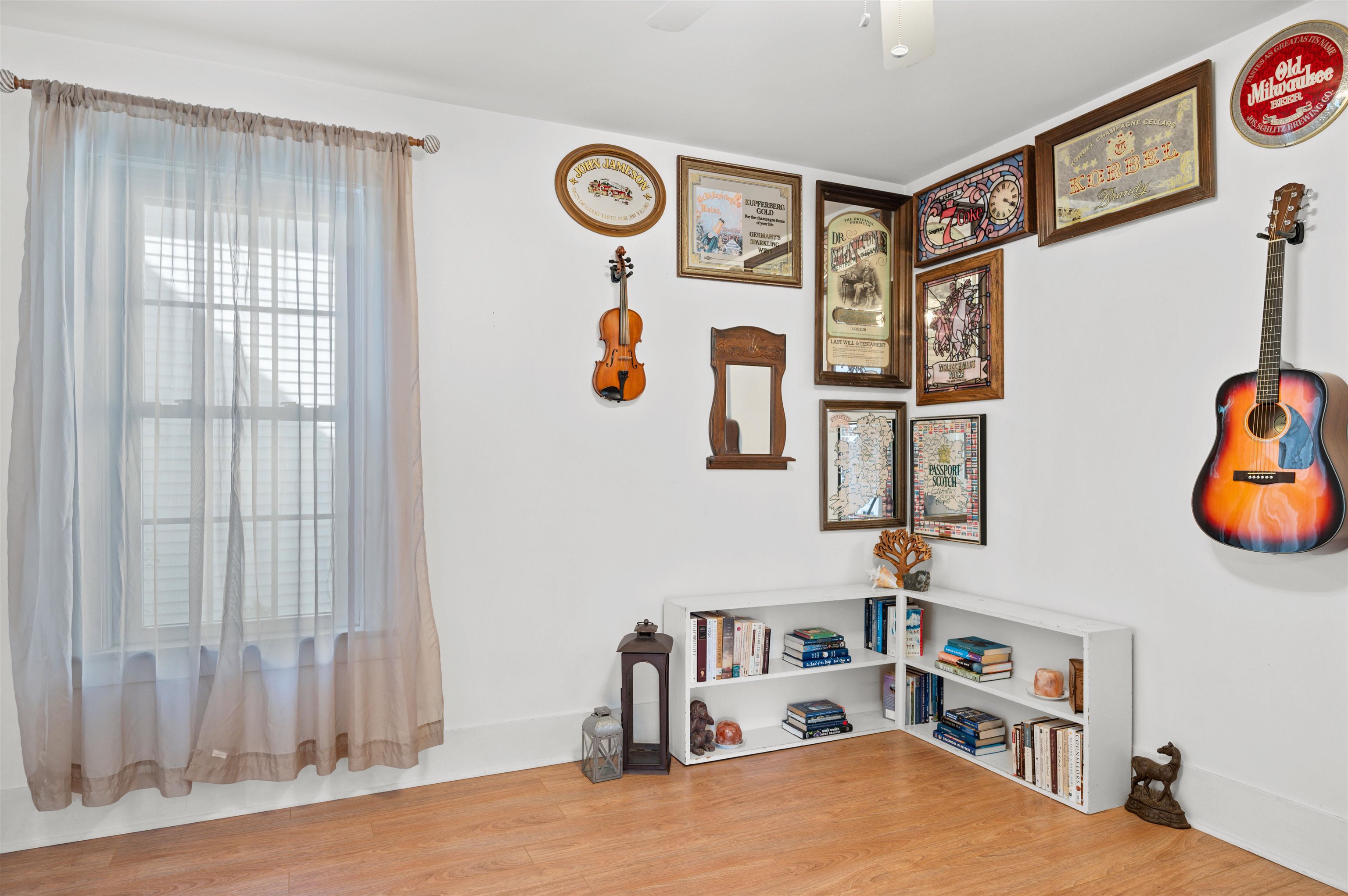 5 King Street Property Photo 14