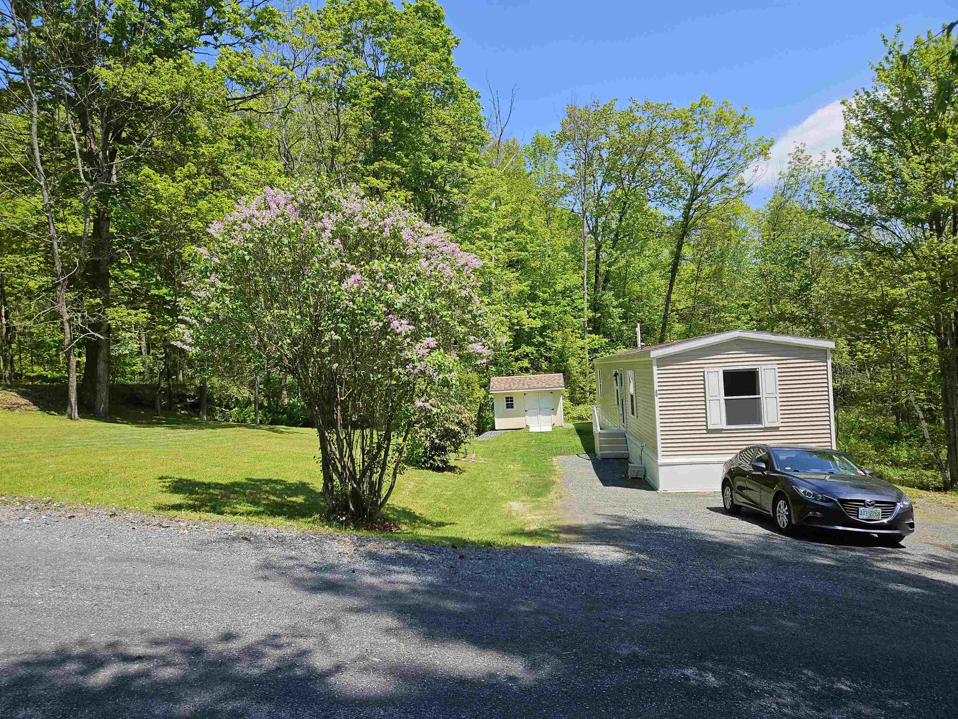 20 Meriden Mobile Court Drive Property Photo 2