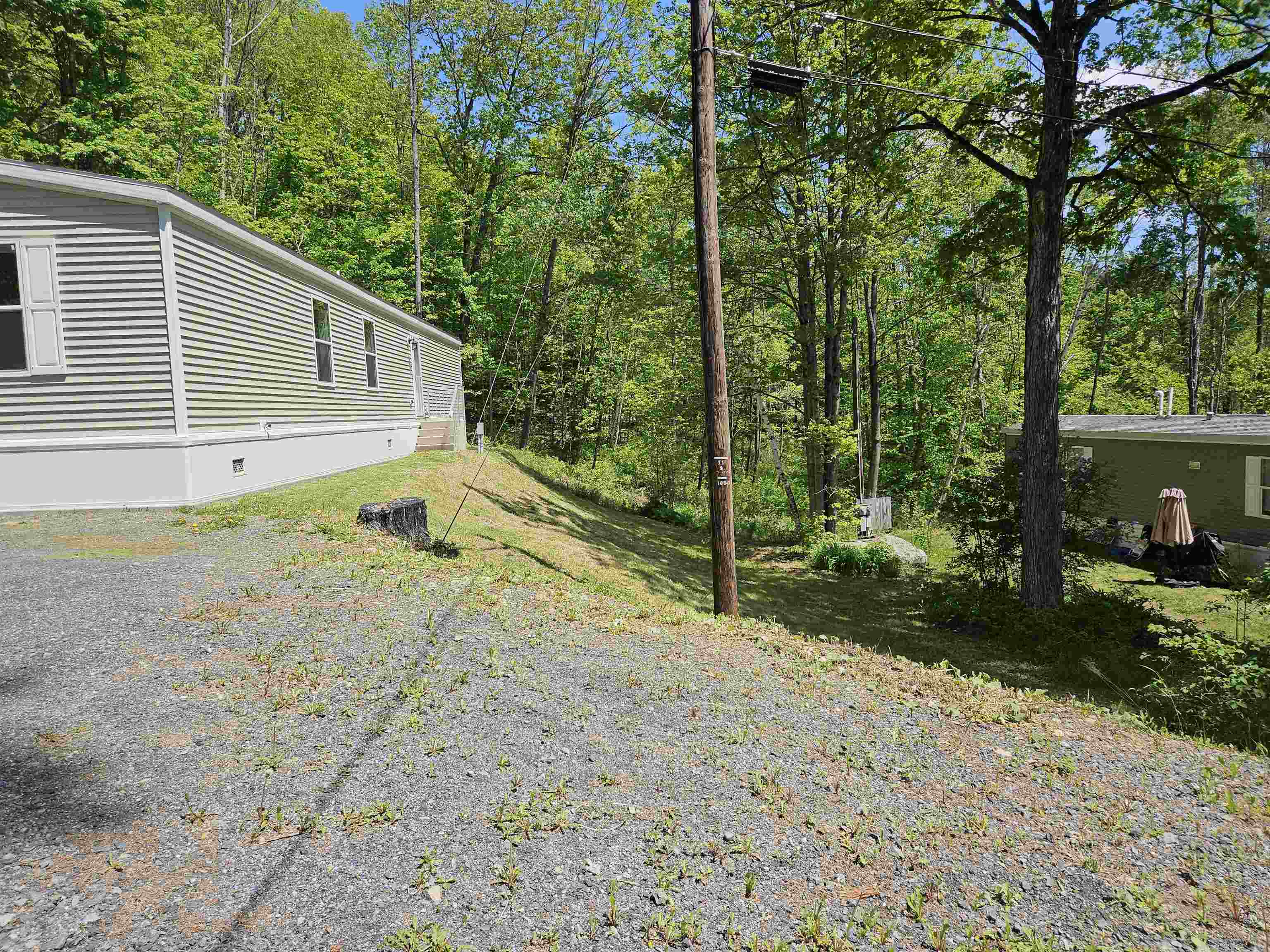 20 Meriden Mobile Court Drive Property Photo 25