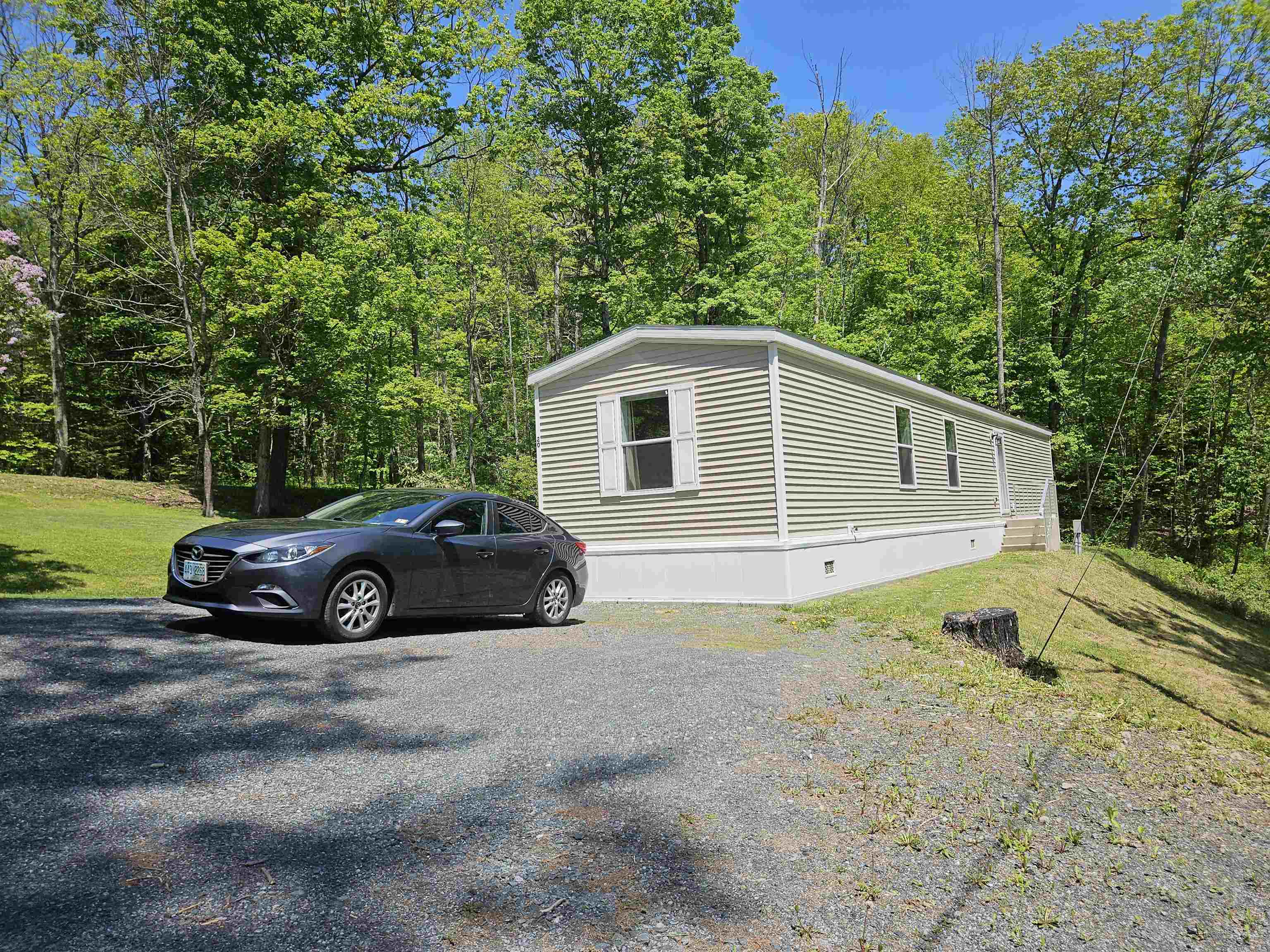 20 Meriden Mobile Court Drive Property Photo 26