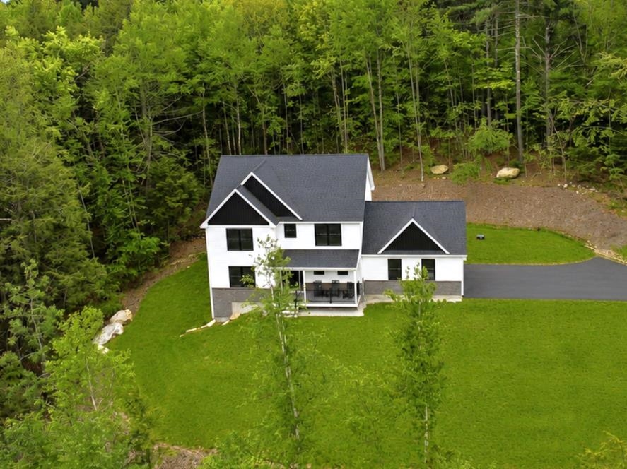 8 Arrowwood Road Property Photo 1