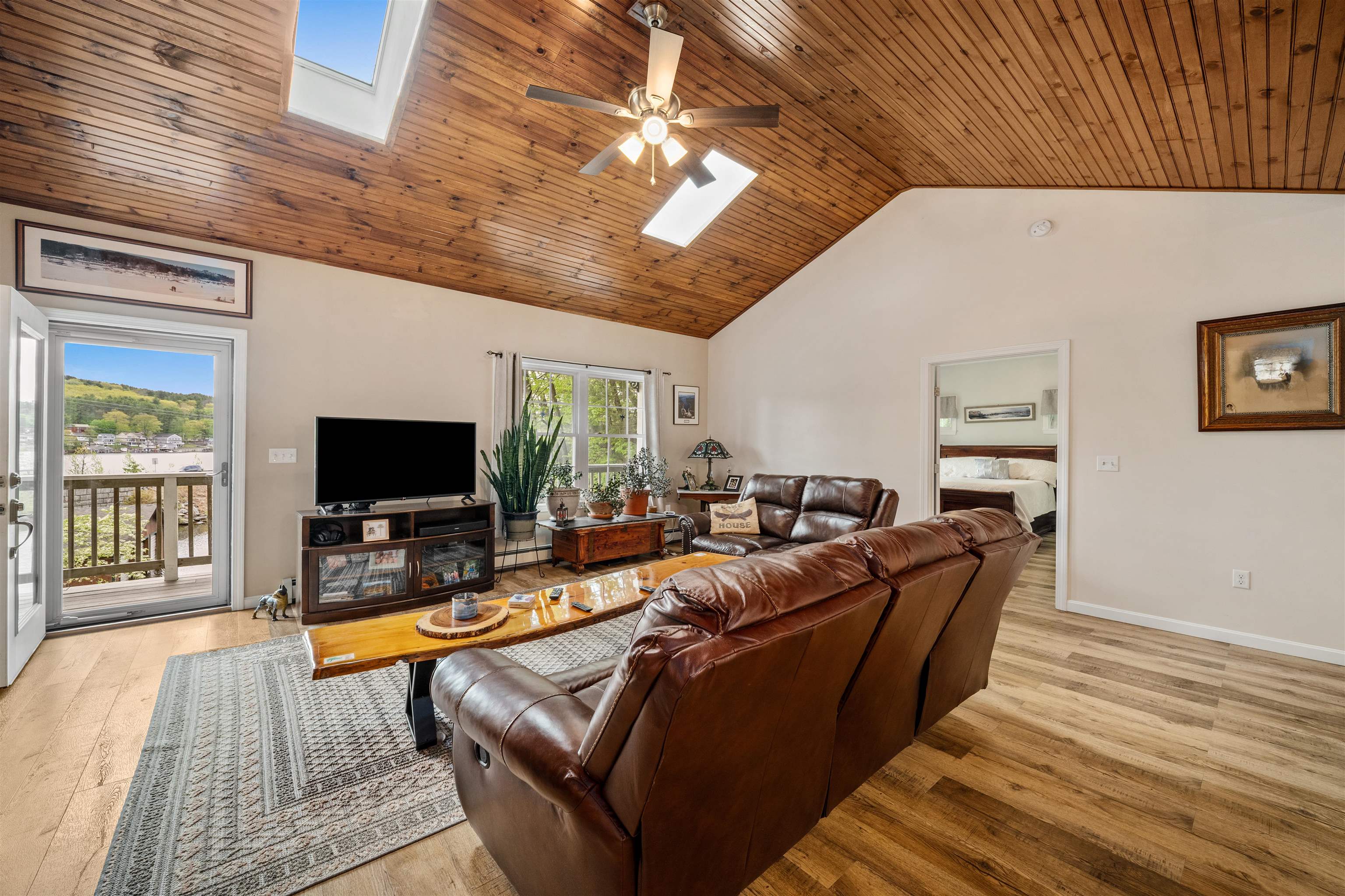 117 Mount Major Highway Property Photo 7