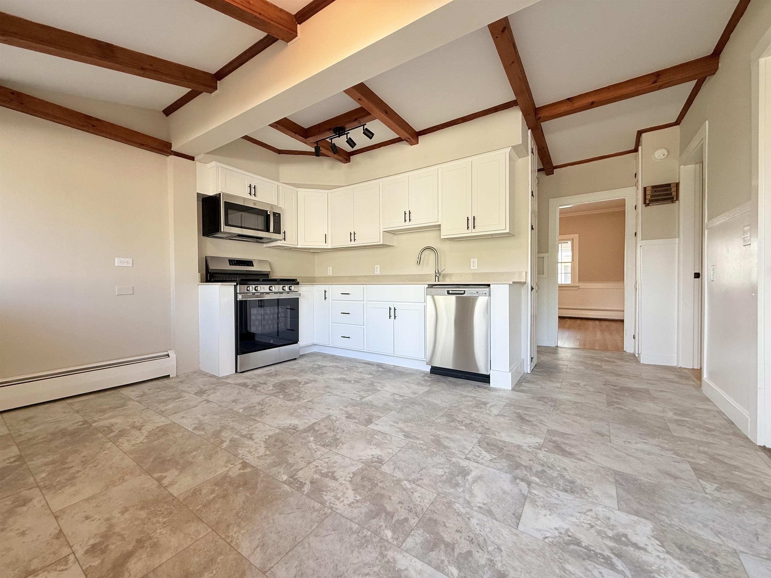 426 Milford Street Property Photo 2