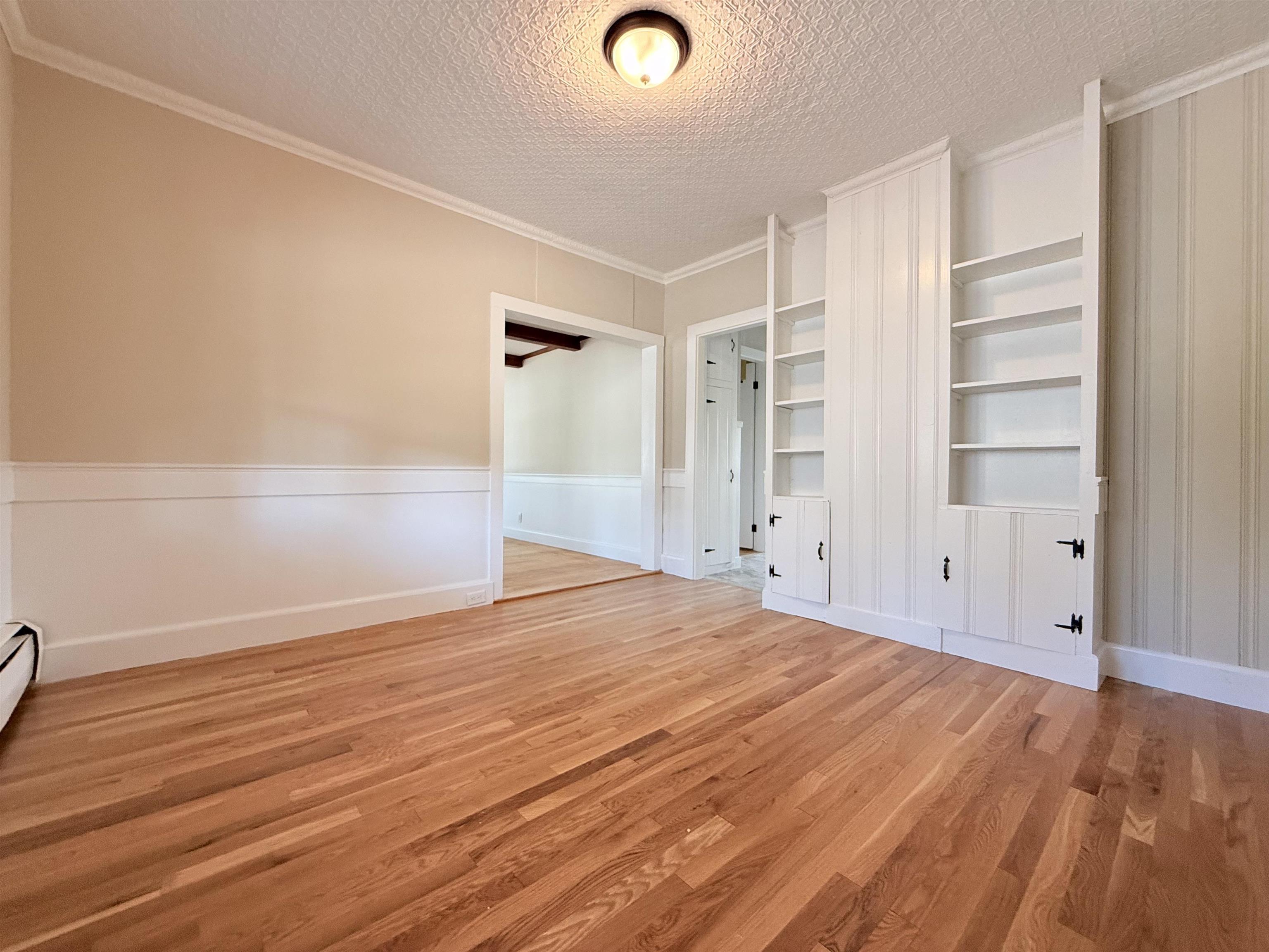 426 Milford Street Property Photo 9