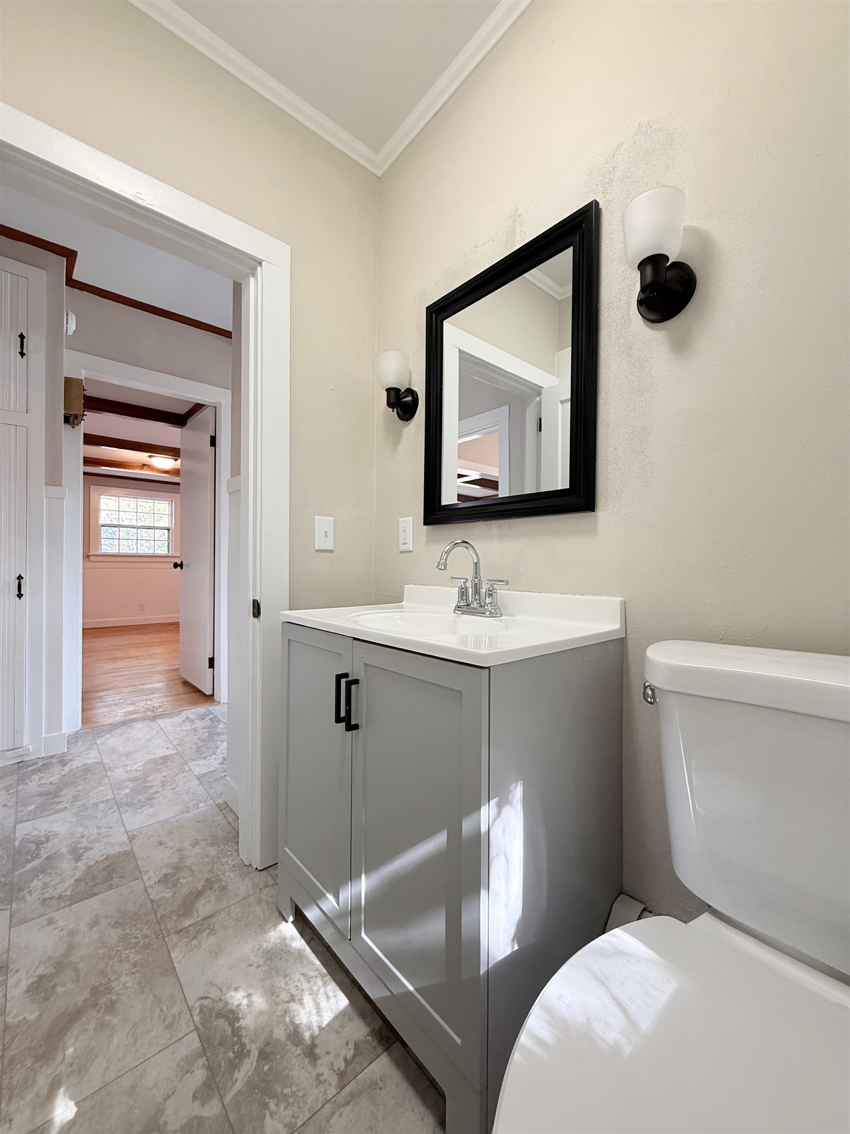 426 Milford Street Property Photo 22