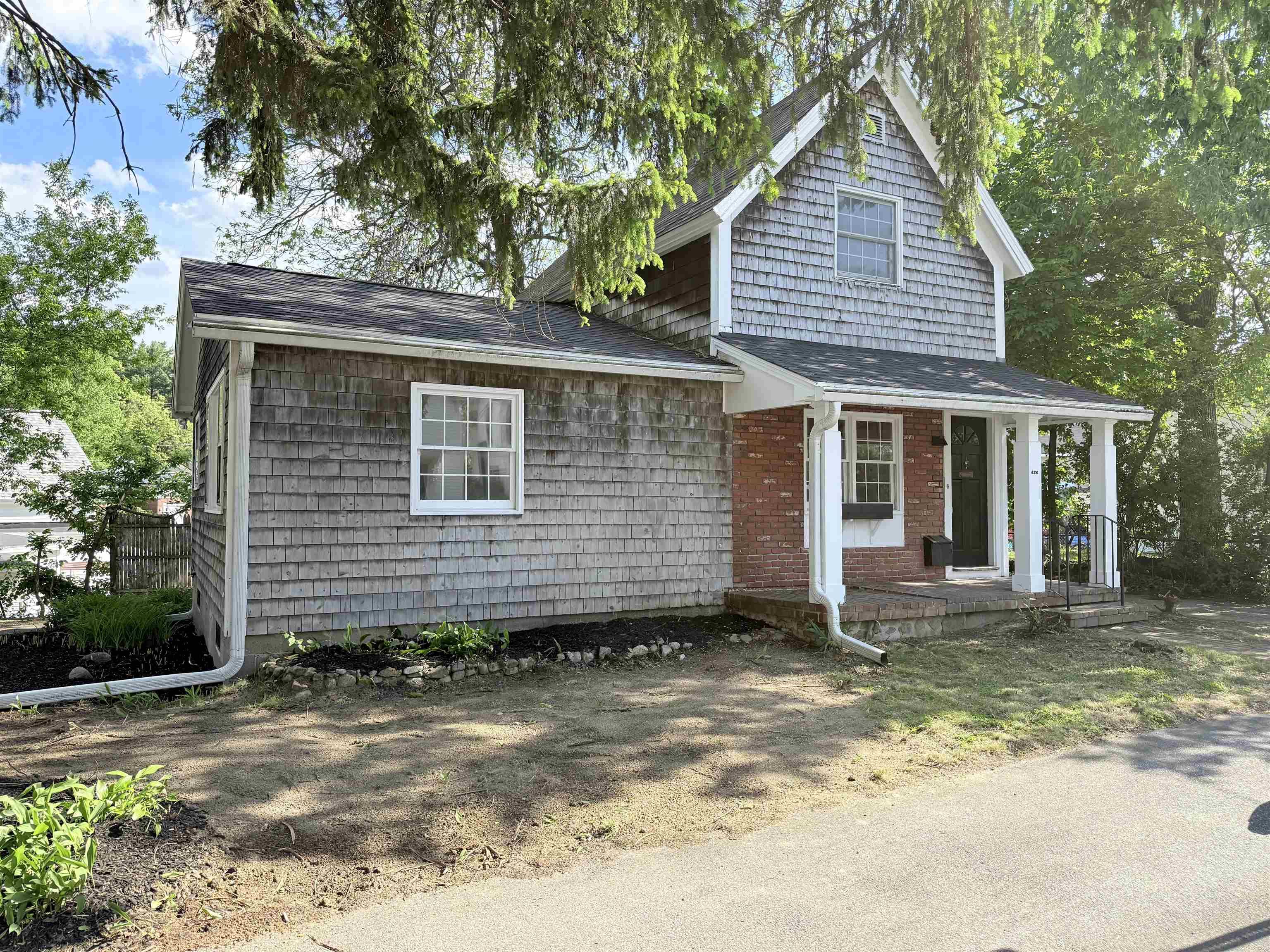 426 Milford Street Property Photo 28