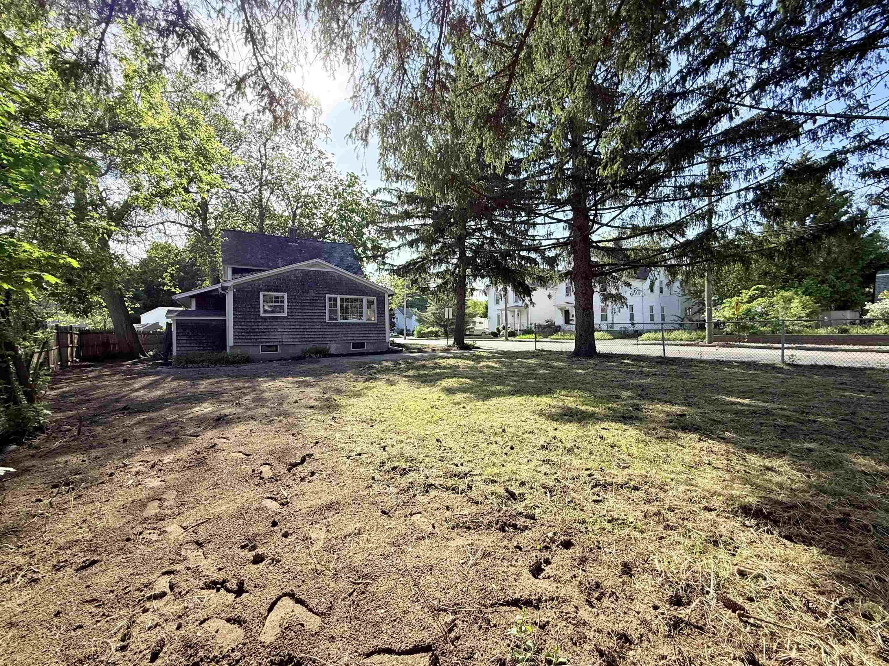 426 Milford Street Property Photo 30