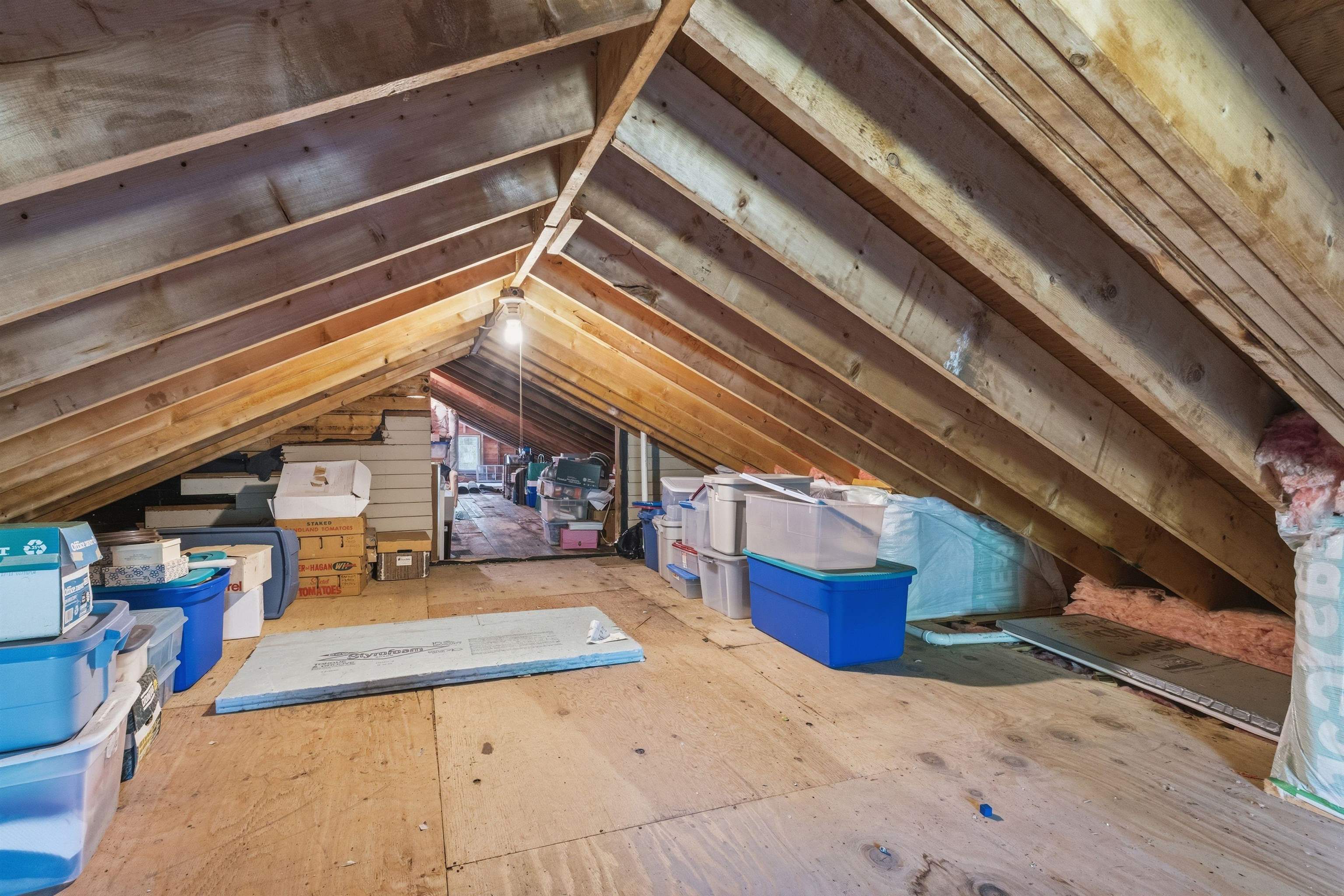 976 New Hampton Road Property Photo 44