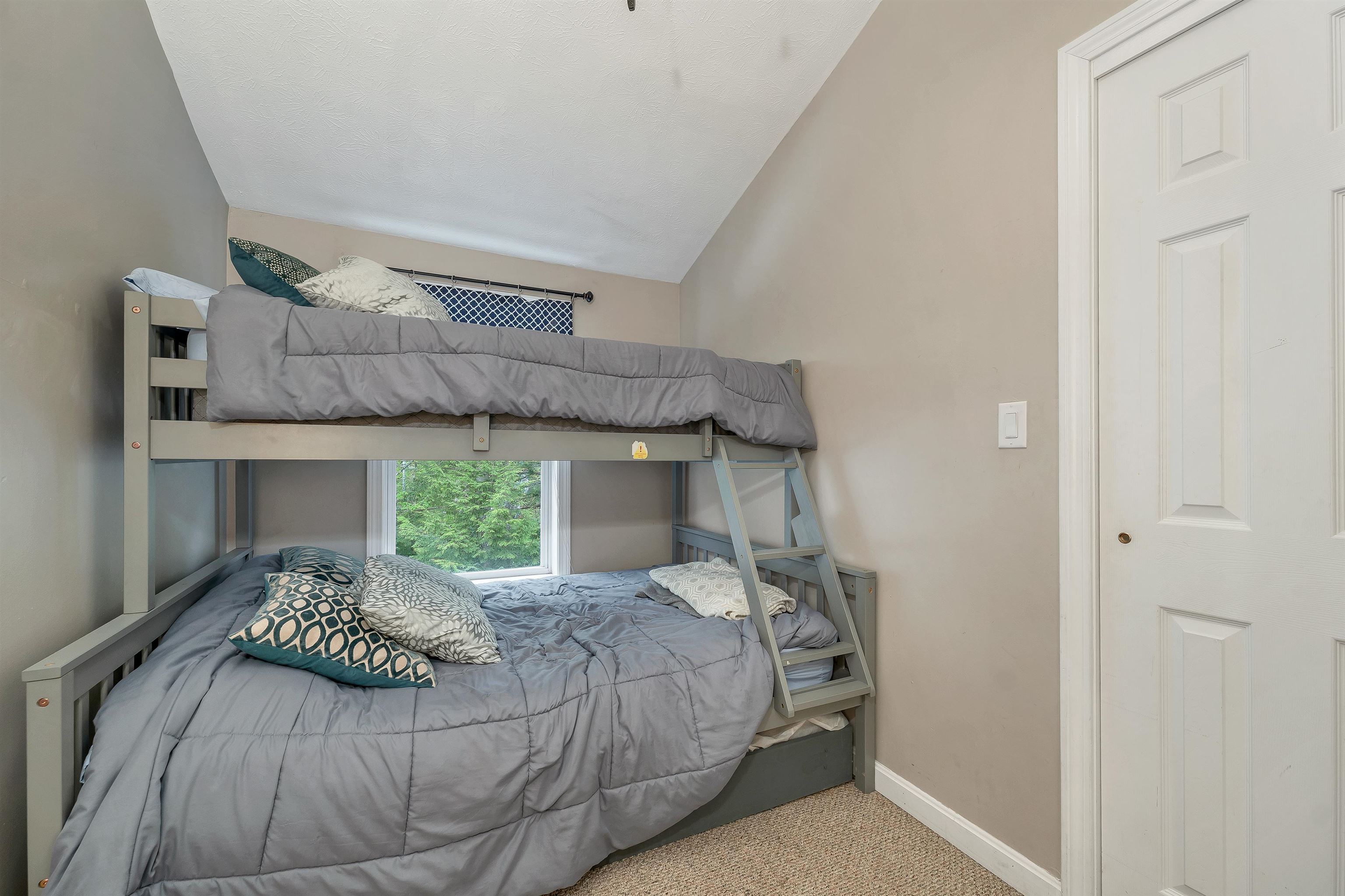 419 North Desmond Drive Property Photo 15