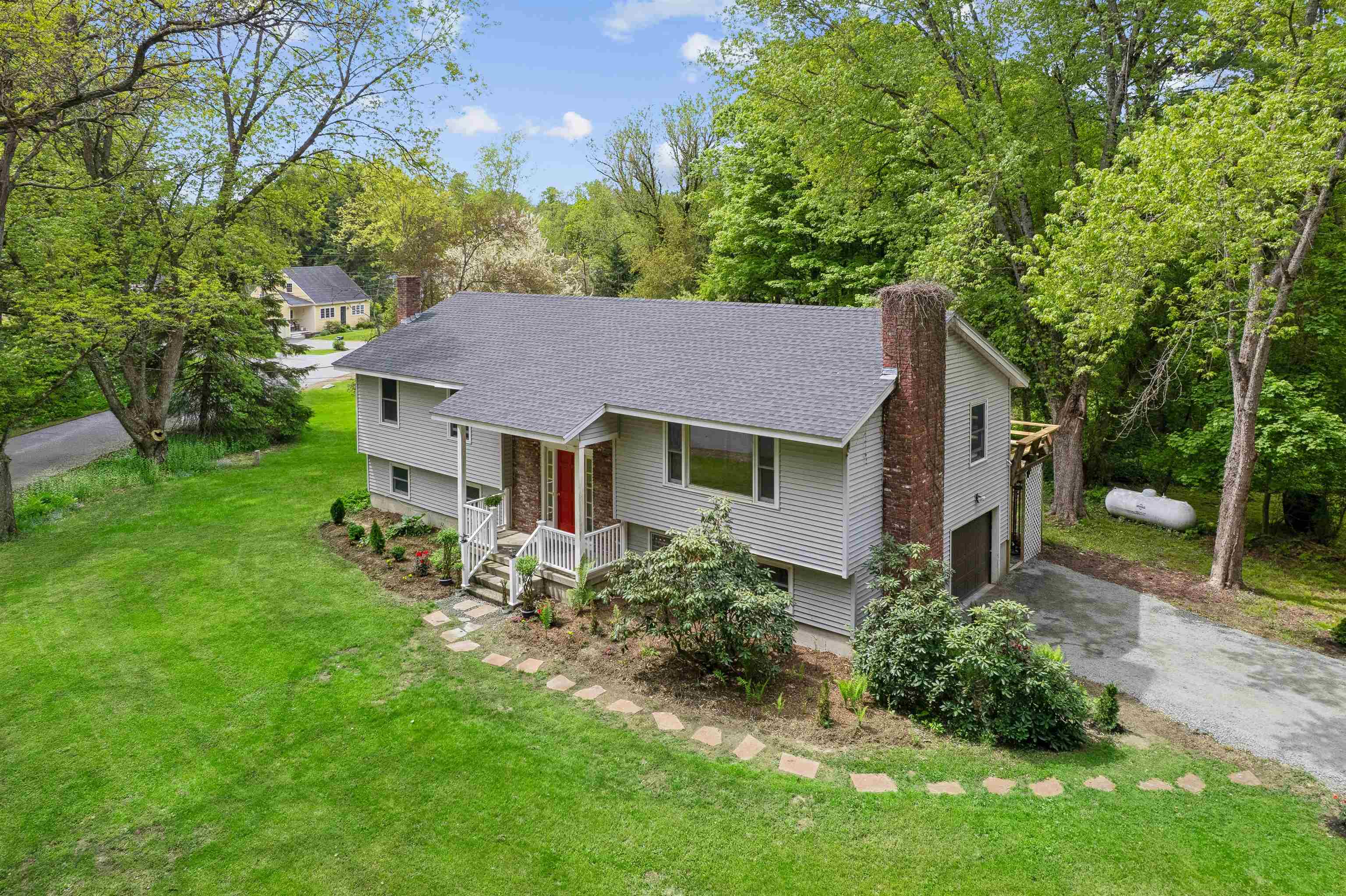 5 Granger Circle Property Photo 2