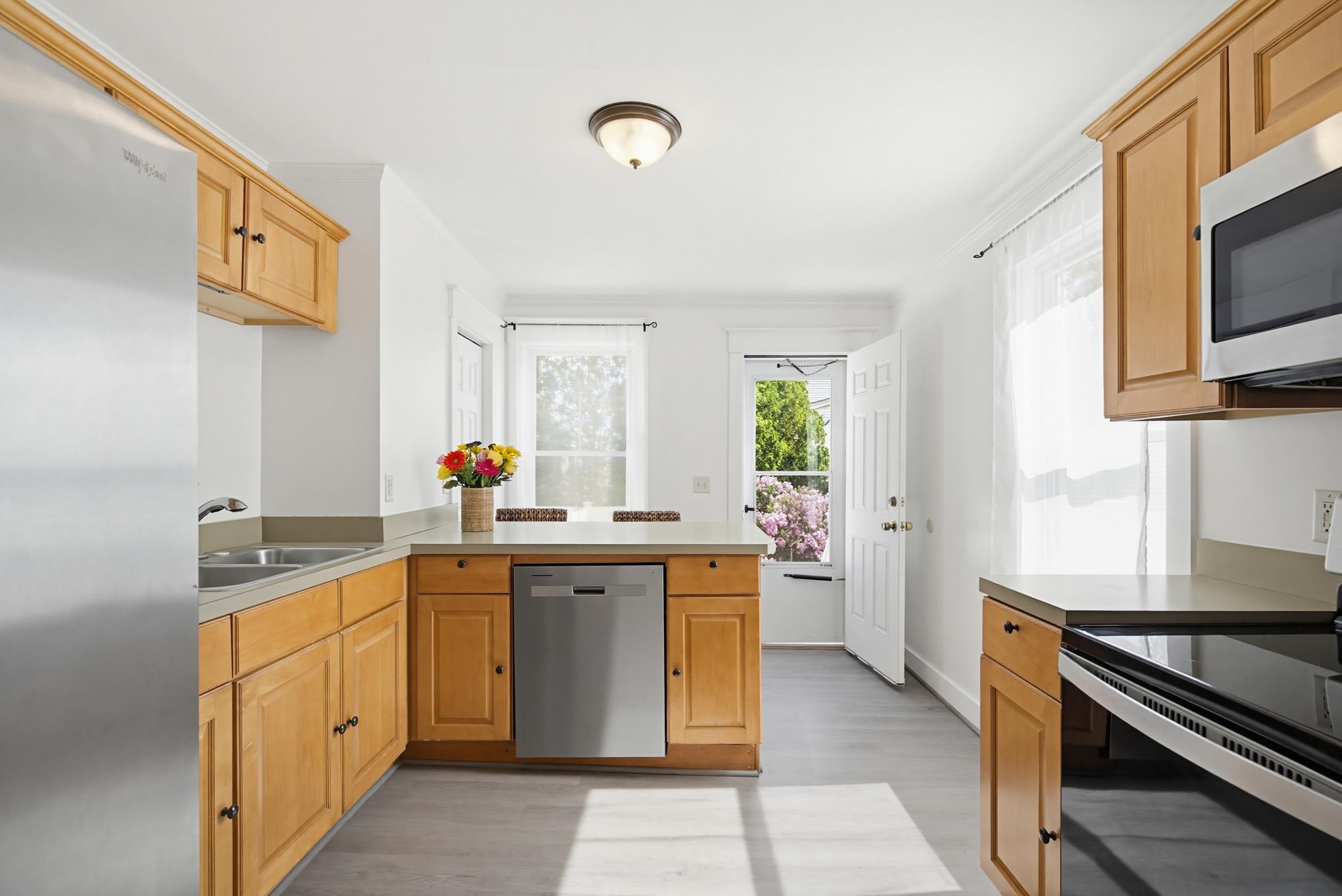 30 South Pine Street Property Photo 1