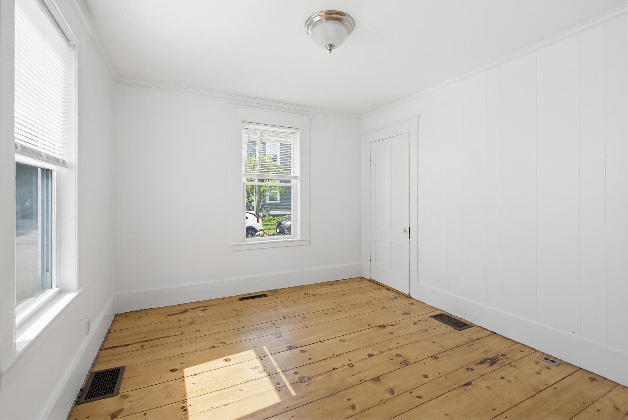 30 South Pine Street Property Photo 16