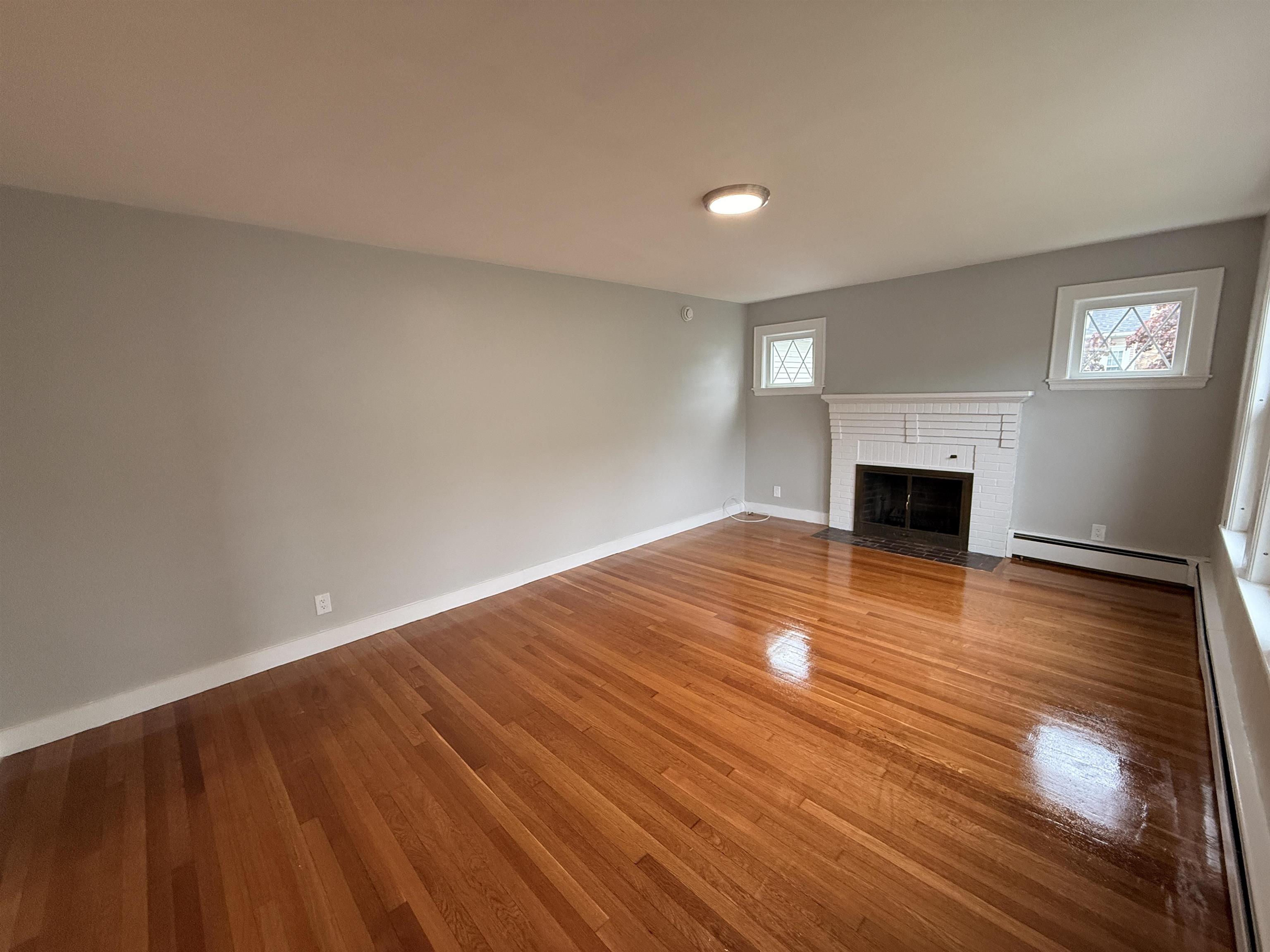 406 E High Street Property Photo 12