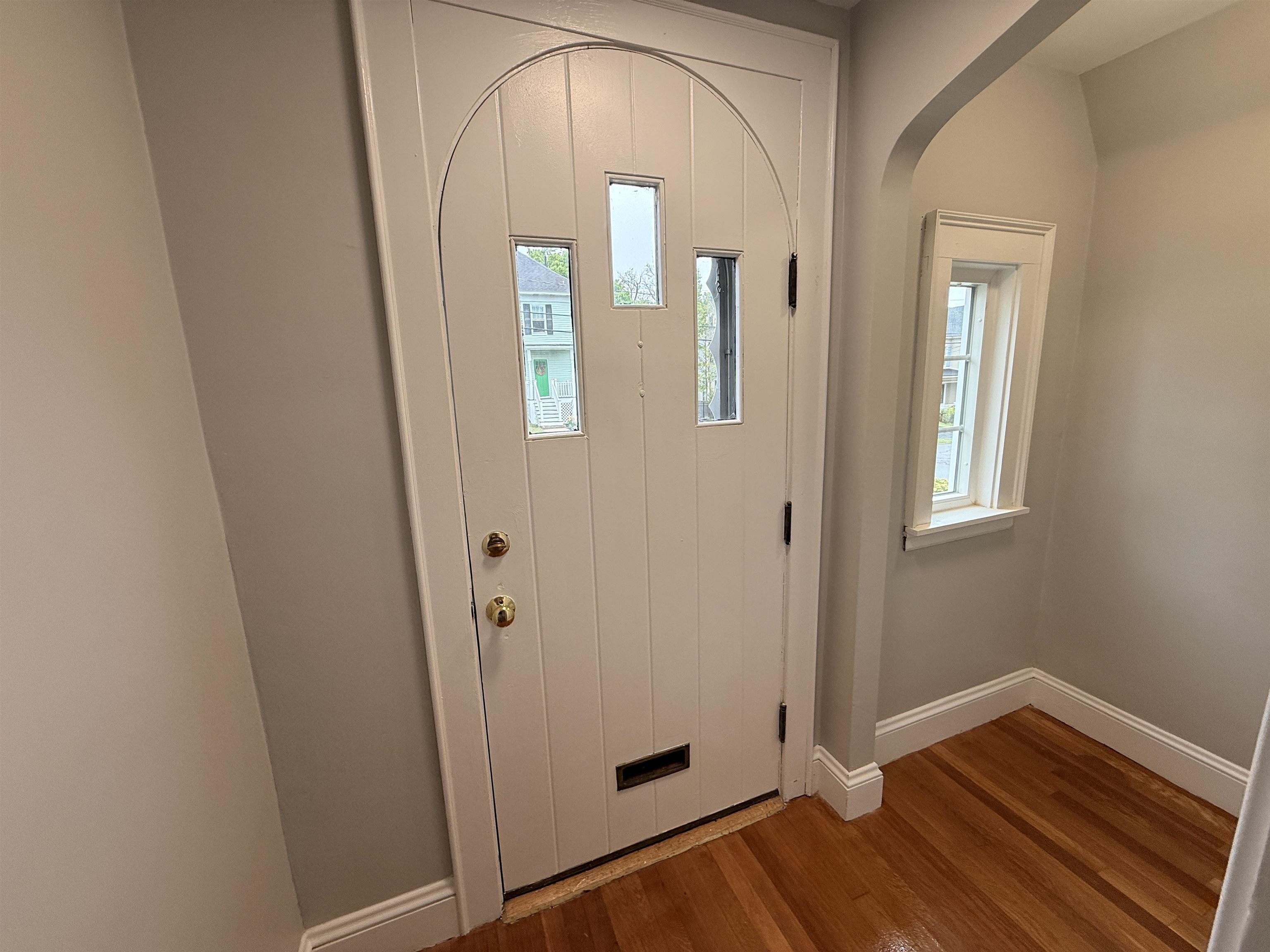 406 E High Street Property Photo 15