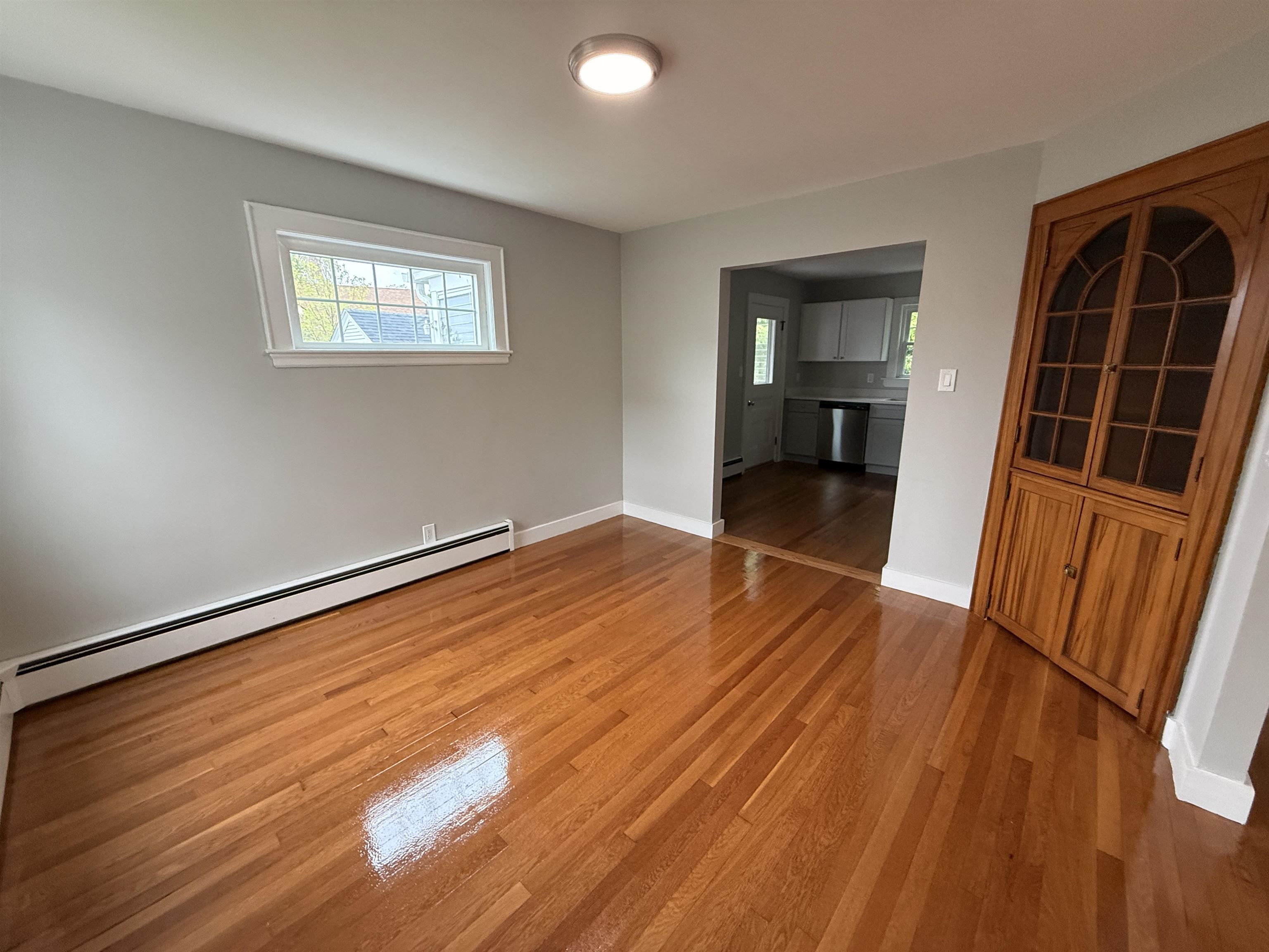 406 E High Street Property Photo 18
