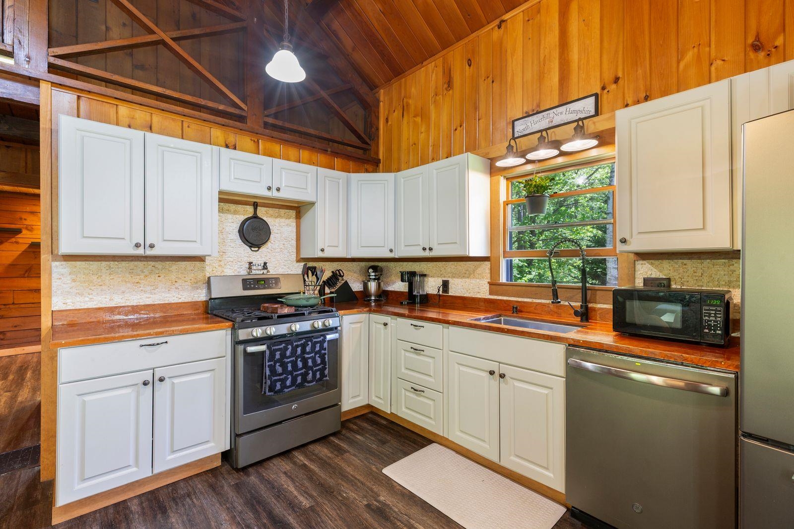 288 Woodward Road Property Photo 5