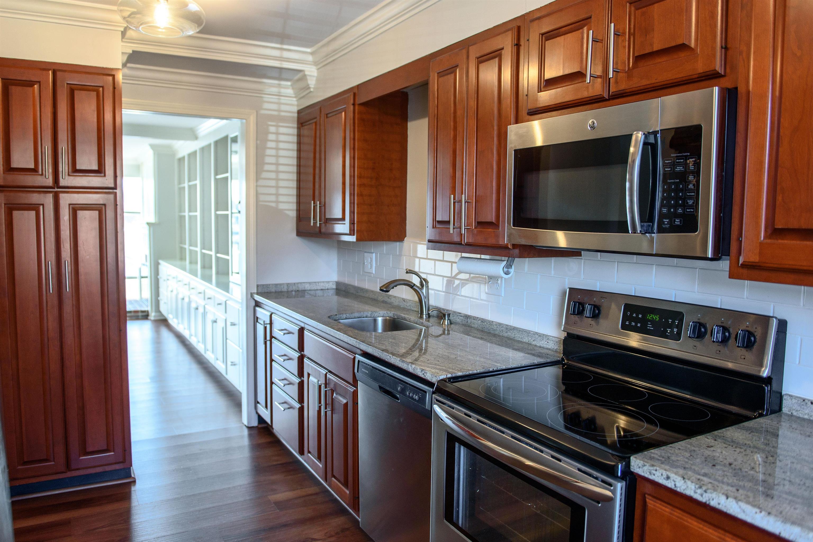 500 Market Street Property Photo 7