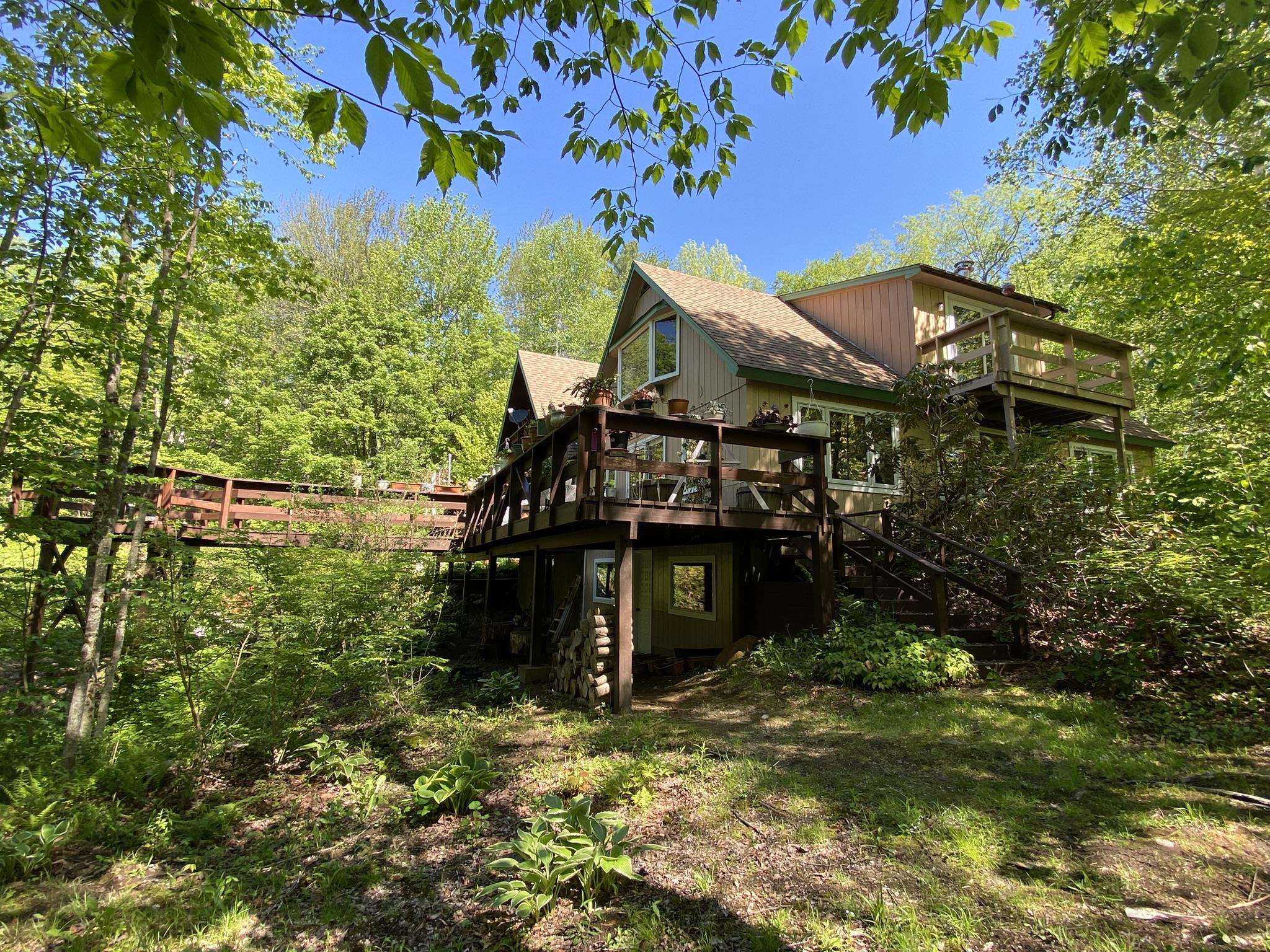 985 Chapel Hill Road Property Photo 4