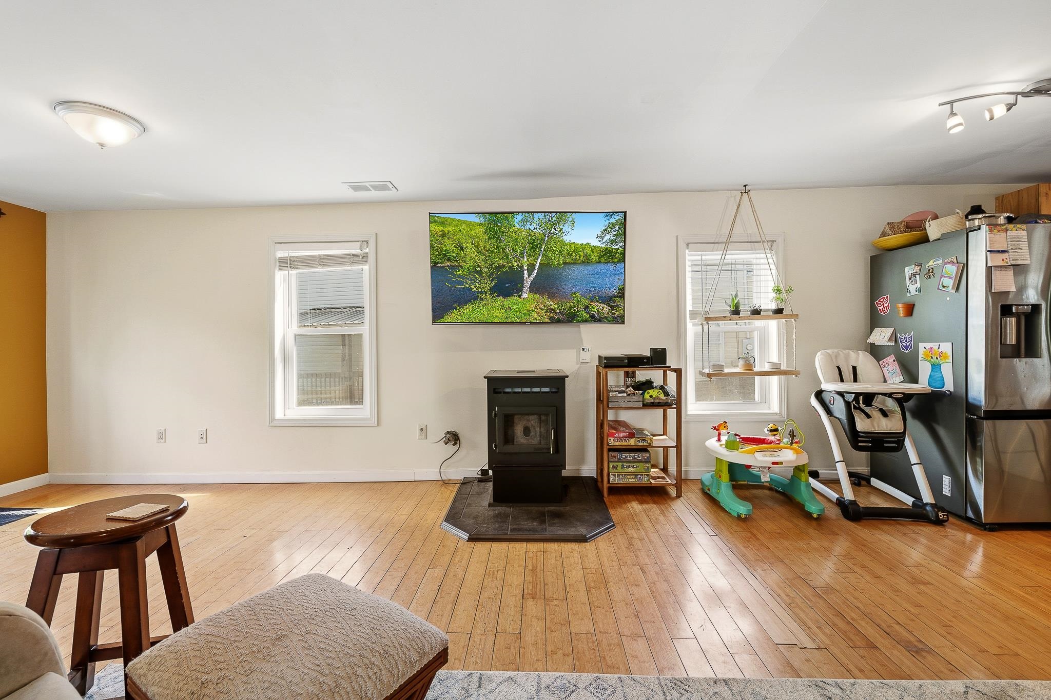 10 River Street Property Photo 4