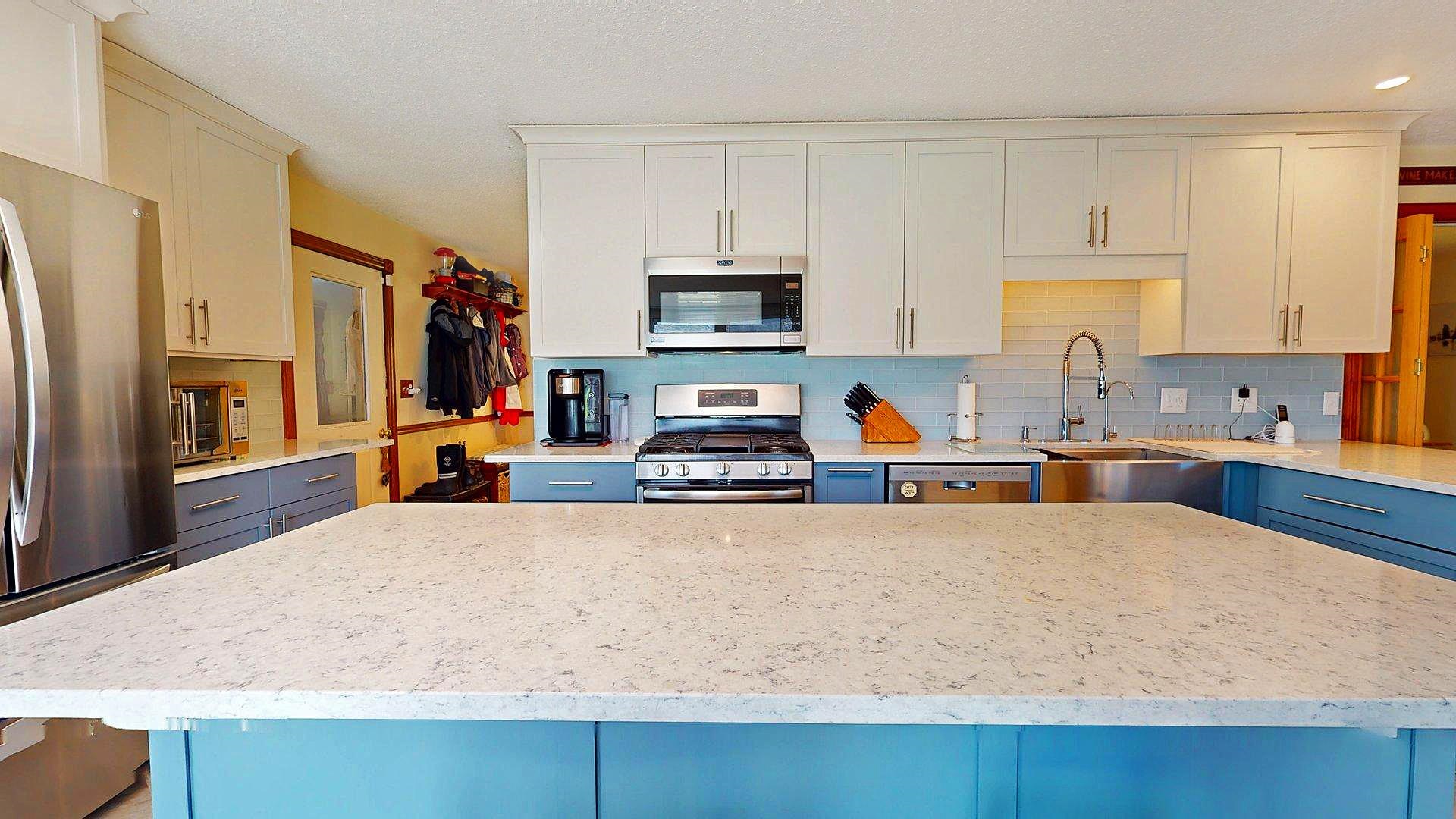 355 Huntley Road Property Photo 8