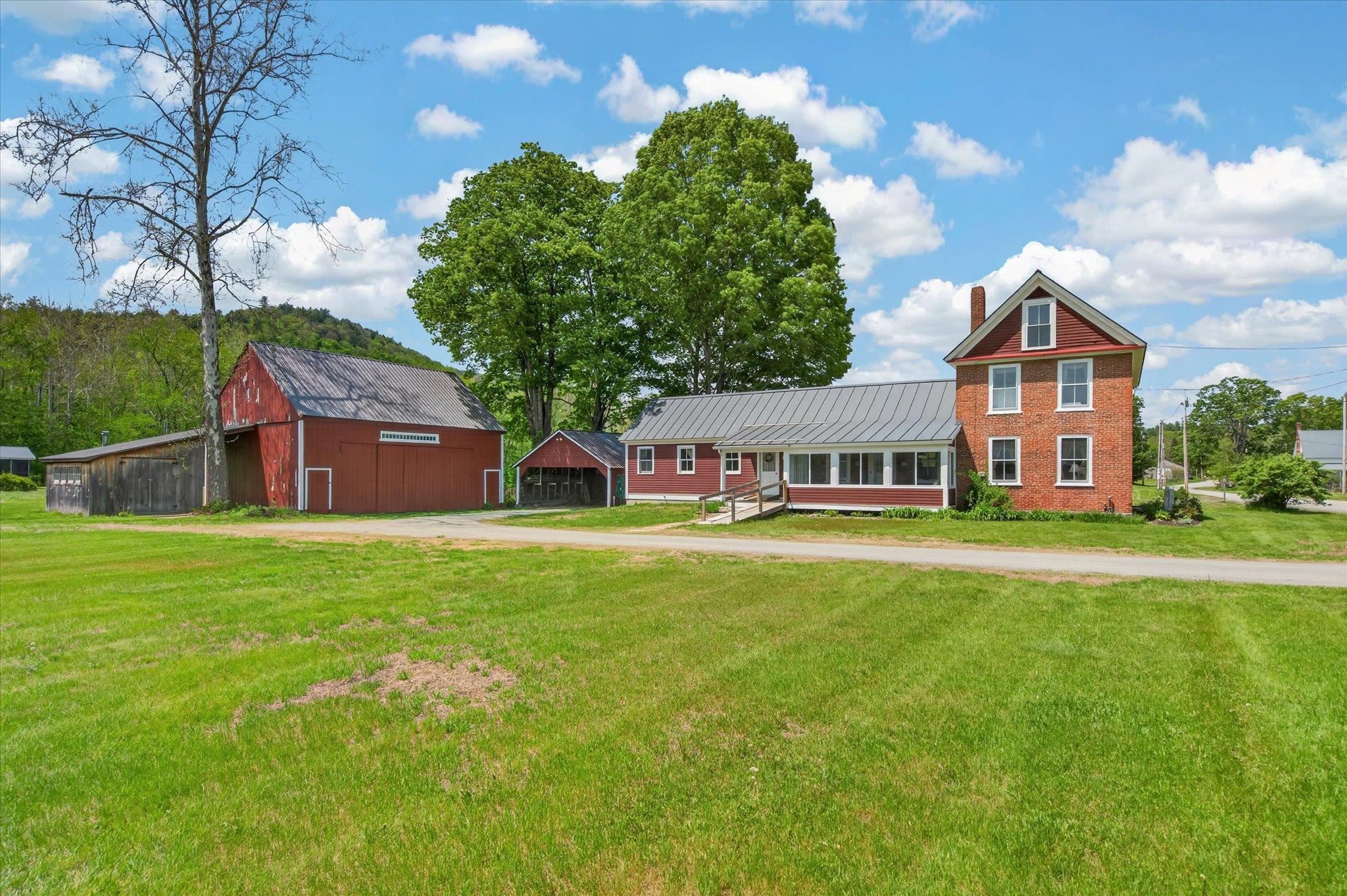 200 Riverdale Road Property Photo 39