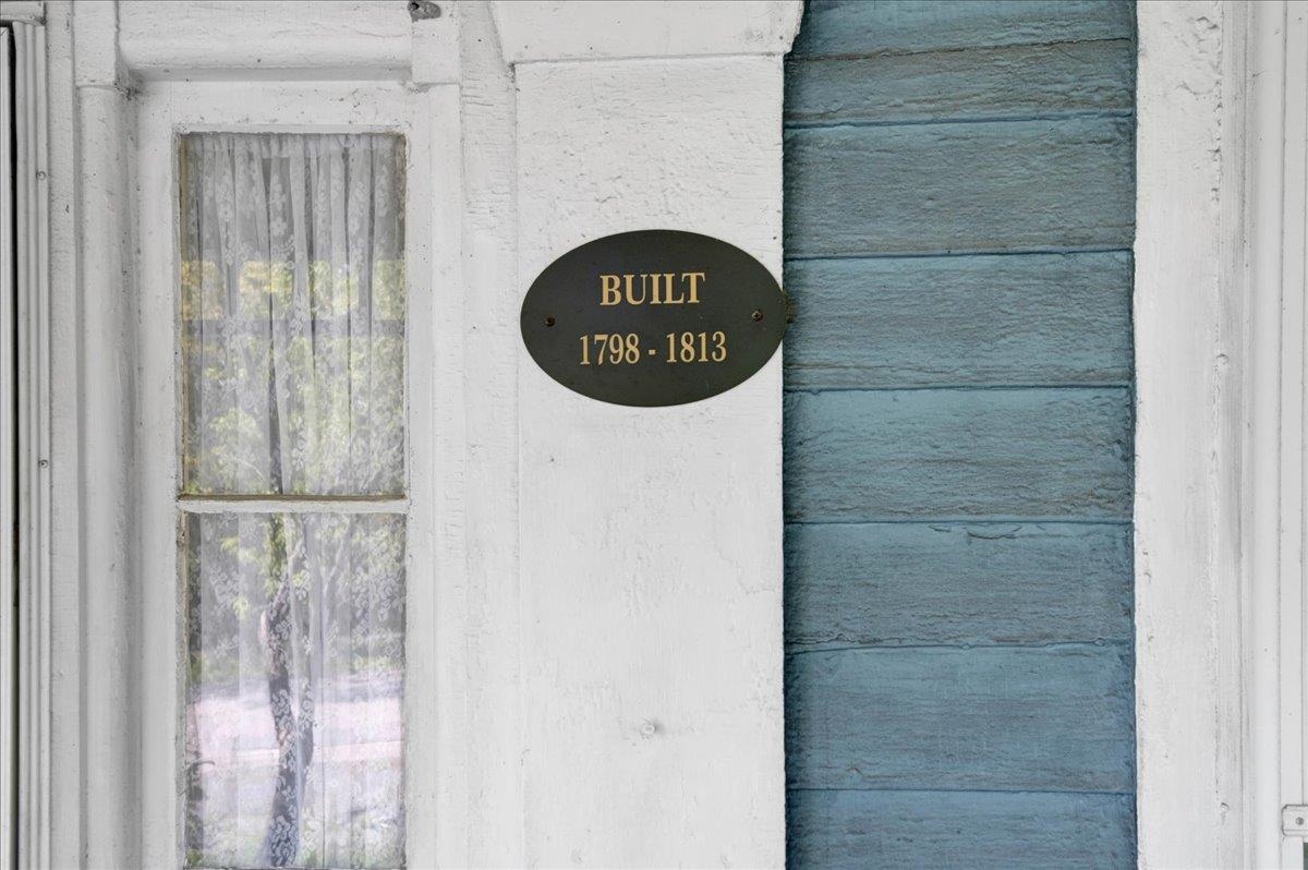 21 Seminary Street Property Photo 2