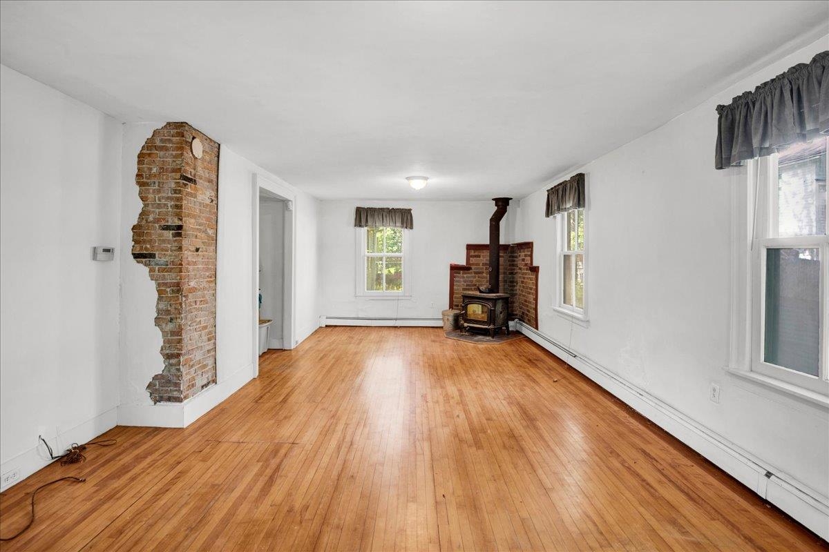 21 Seminary Street Property Photo 4