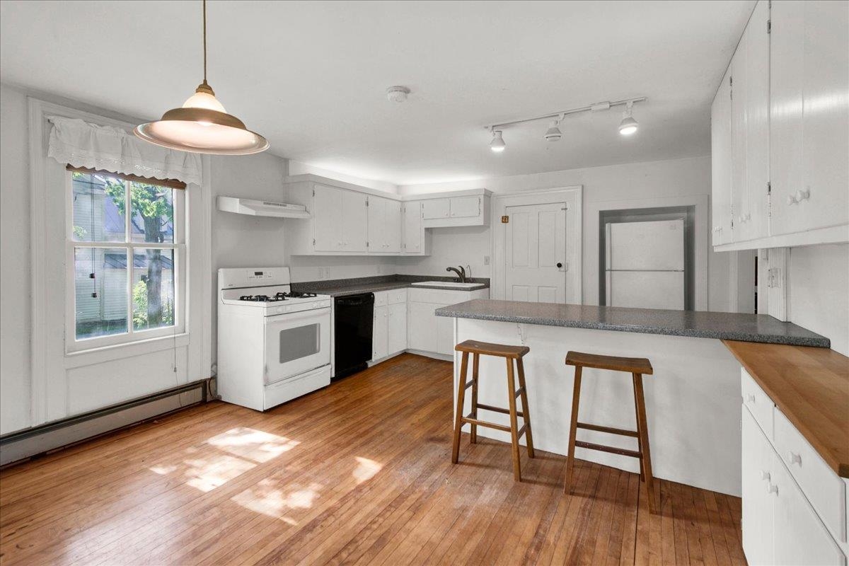 21 Seminary Street Property Photo 10