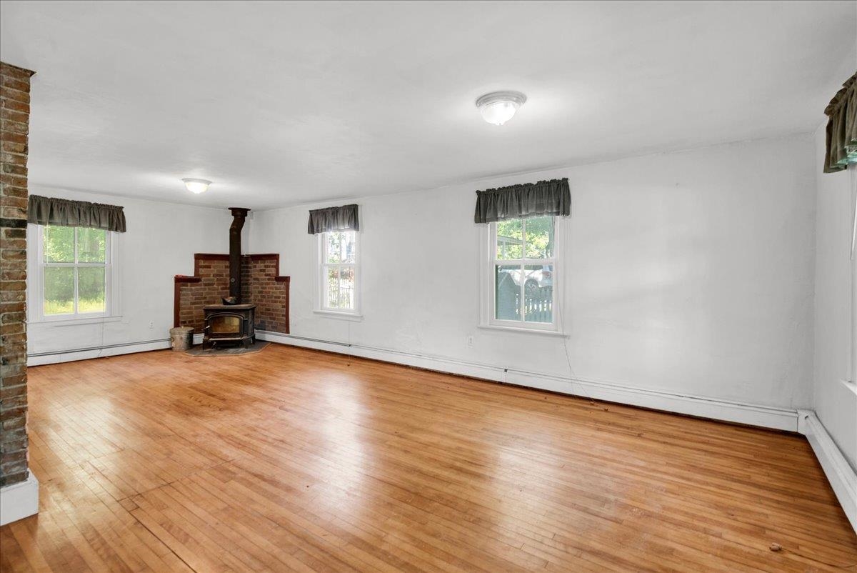 21 Seminary Street Property Photo 15