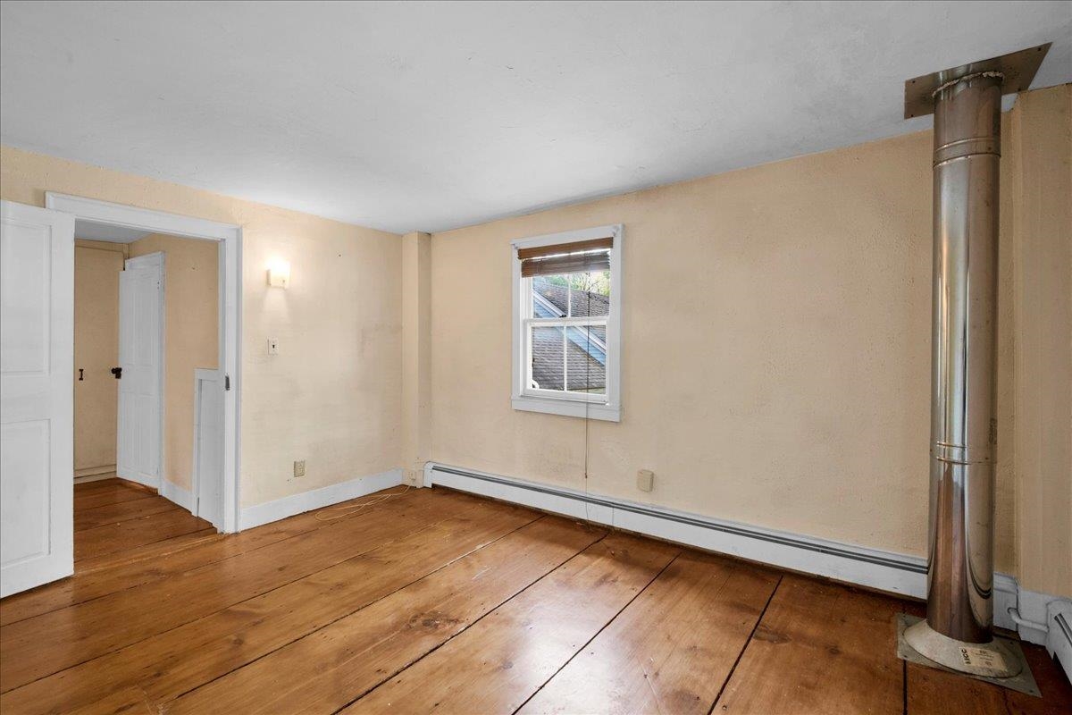 21 Seminary Street Property Photo 25