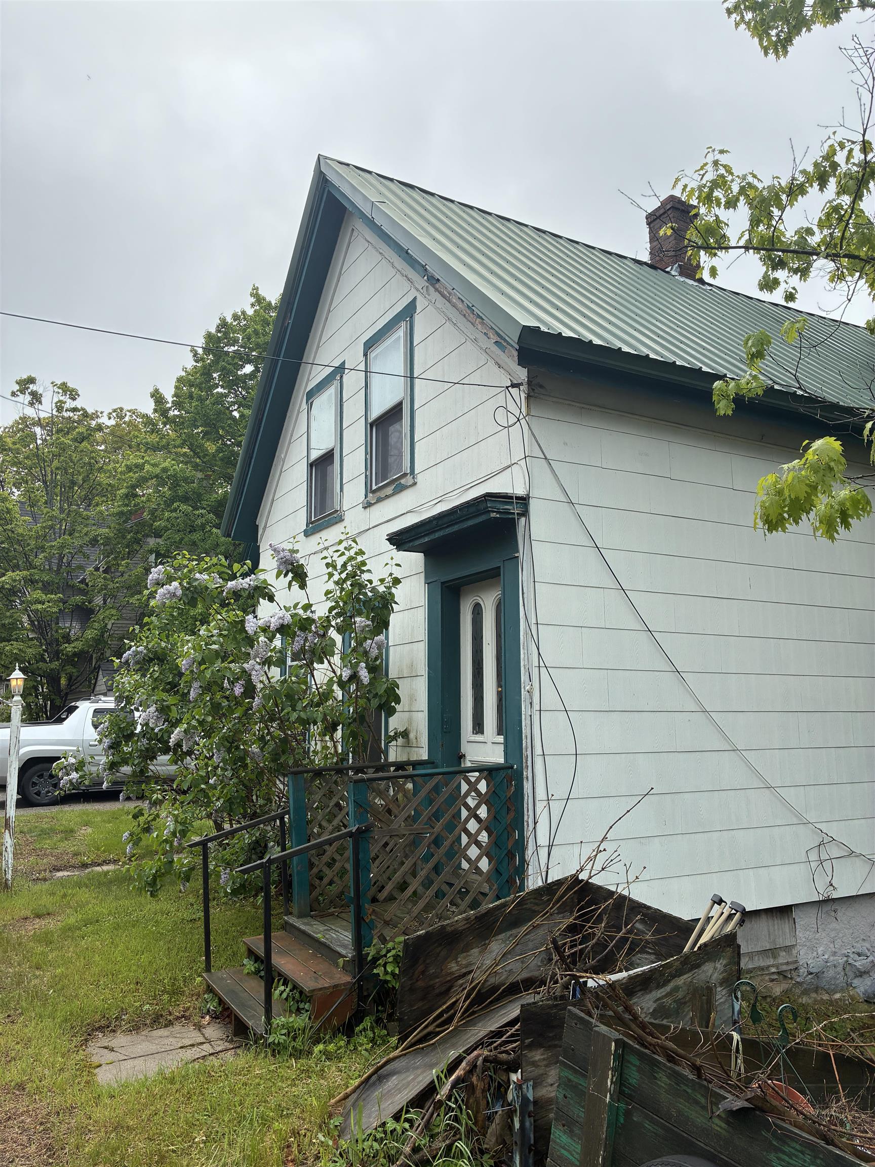 40 Spring Street Property Photo 2